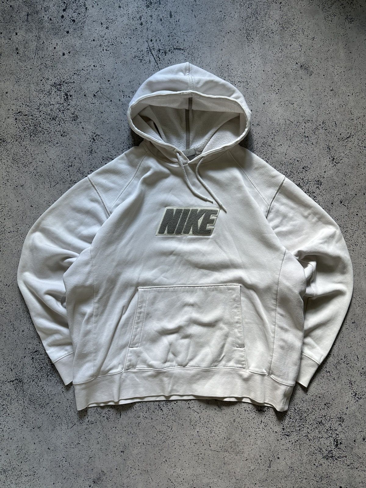 Nike Vintage Nike Boxy Fit Hoodie Center Logo Teddy White Y2K USA Size US M / EU 48-50 / 2 - 1 Thumbnail