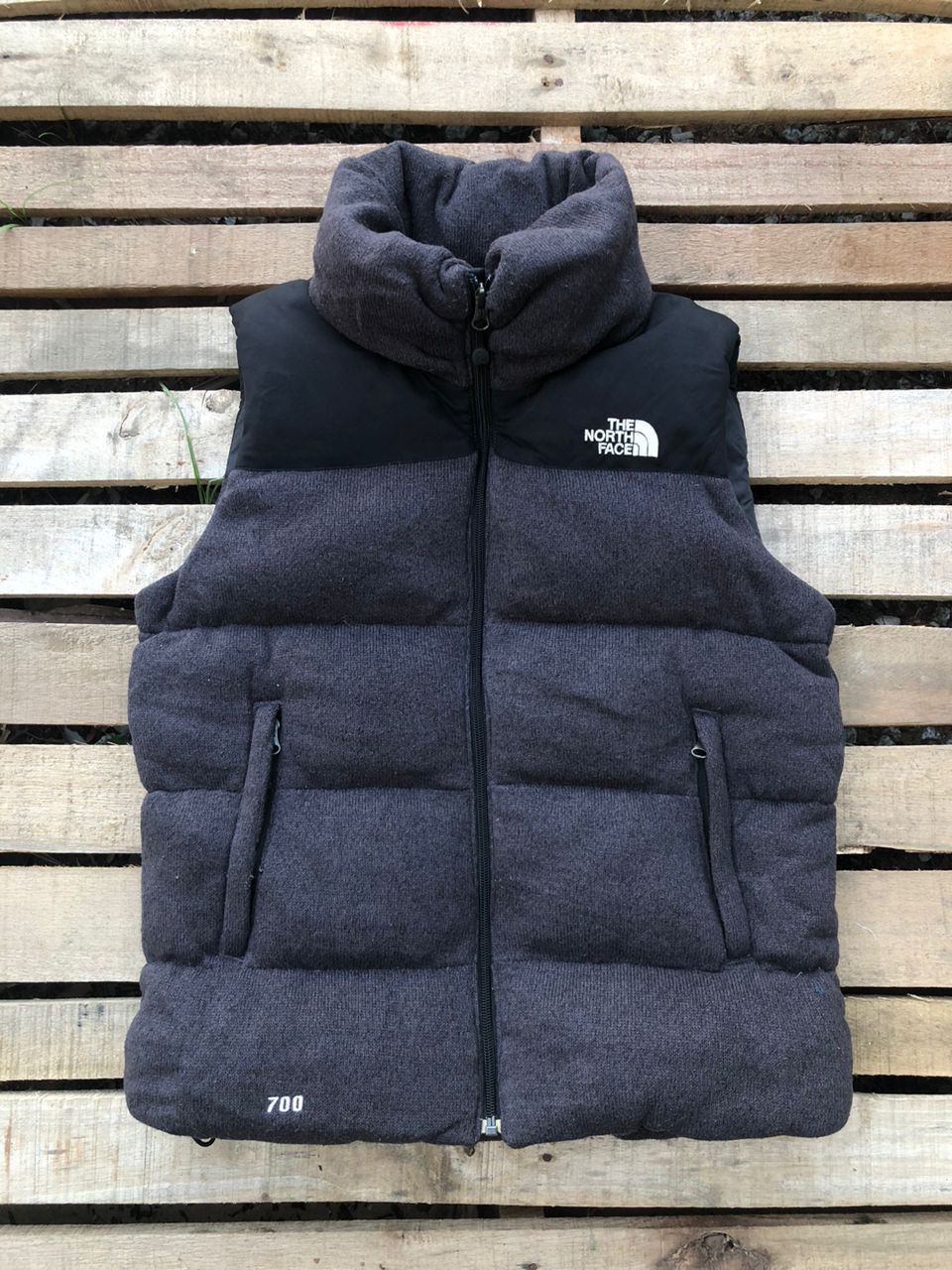 The North Face The North Face 700 Puffer Vest Grey Wool Size US M / EU 48-50 / 2 - 1 Thumbnail