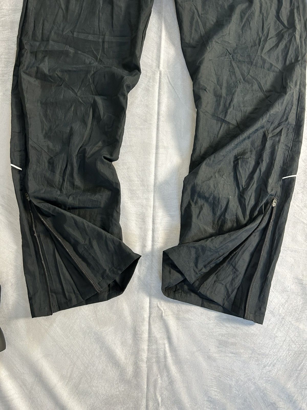 Nike Nike Vintage Black Trackpants-Reflective Zip Cuffs Y2K 90s Size US 34 / EU 50 - 9 Thumbnail