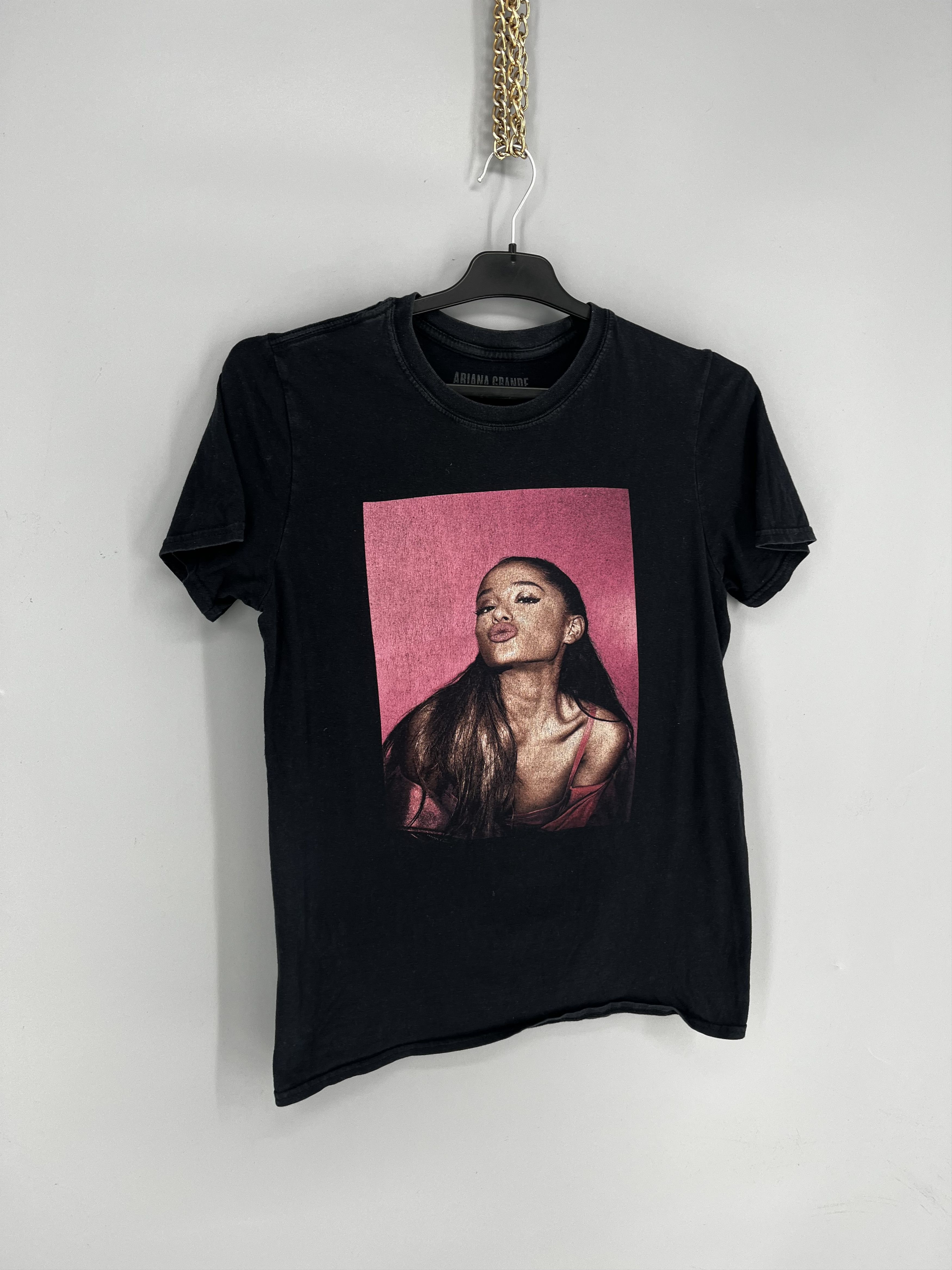 Band Tees Ariana Grande Shirt Short Sleeve Concert Shirt Band Black S Size US S / EU 44-46 / 1 - 2 Thumbnail