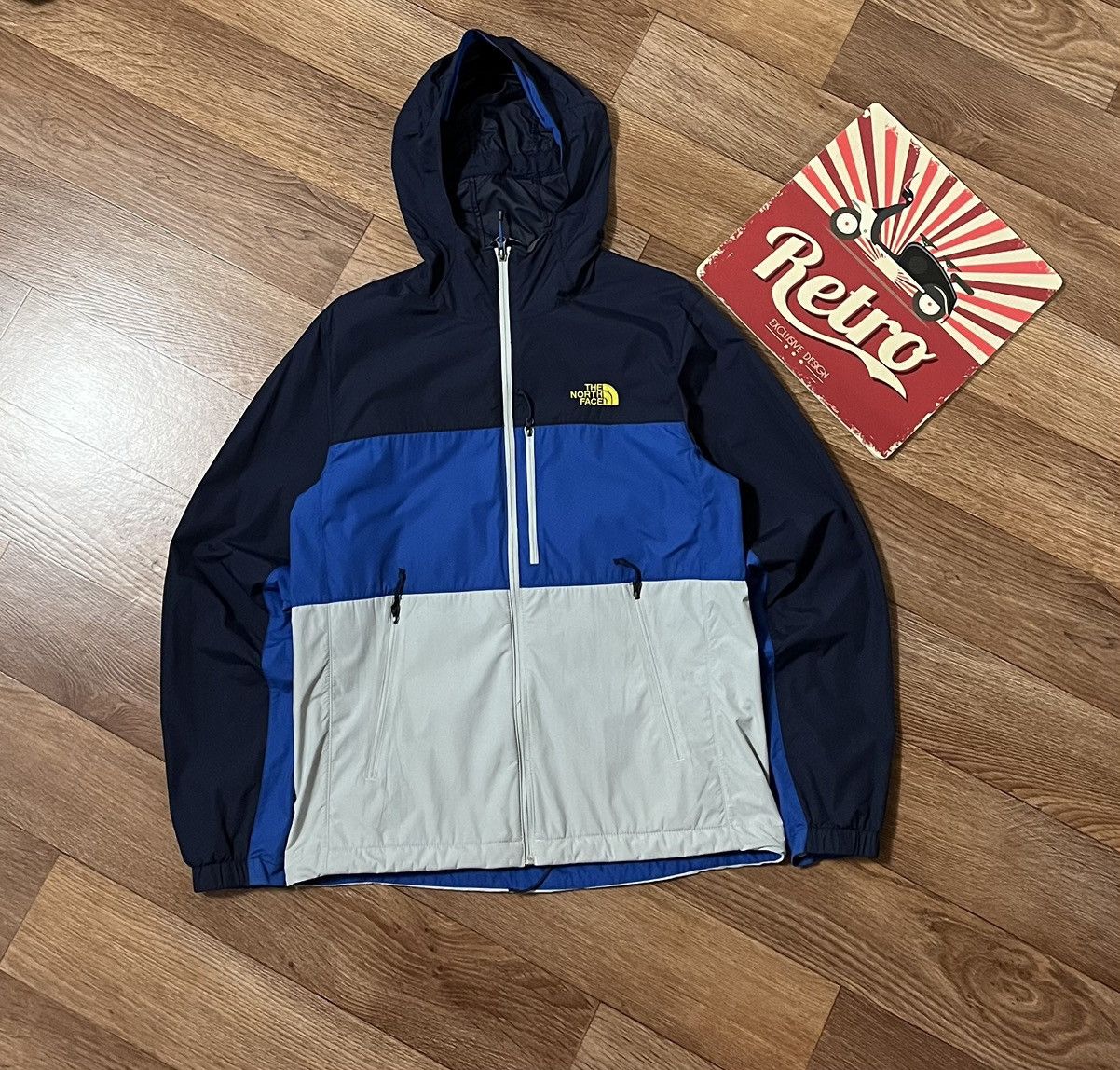 The North Face The North Face Nylon Hooded Outdoor Jacket Size US S / EU 44-46 / 1 - 1 Thumbnail