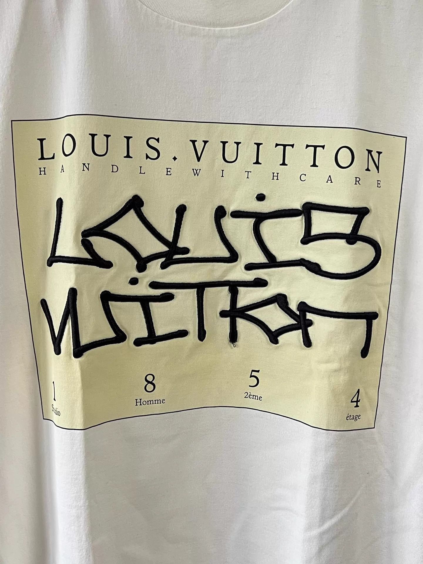 Louis Vuitton Men's LV White Print Short Sleeve Tee S Size US S / EU 44-46 / 1 - 3 Thumbnail