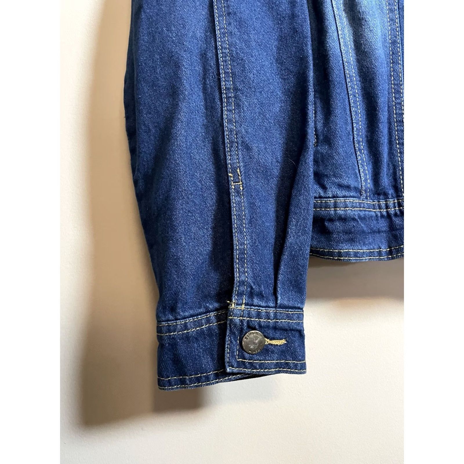 Vintage Patrol Red Label Denim Jacket XL Slim Fit Men’s Casual Button Closure Denim Coat Split Pocket Light Wash Size US 36 / EU 52 - 5 Thumbnail