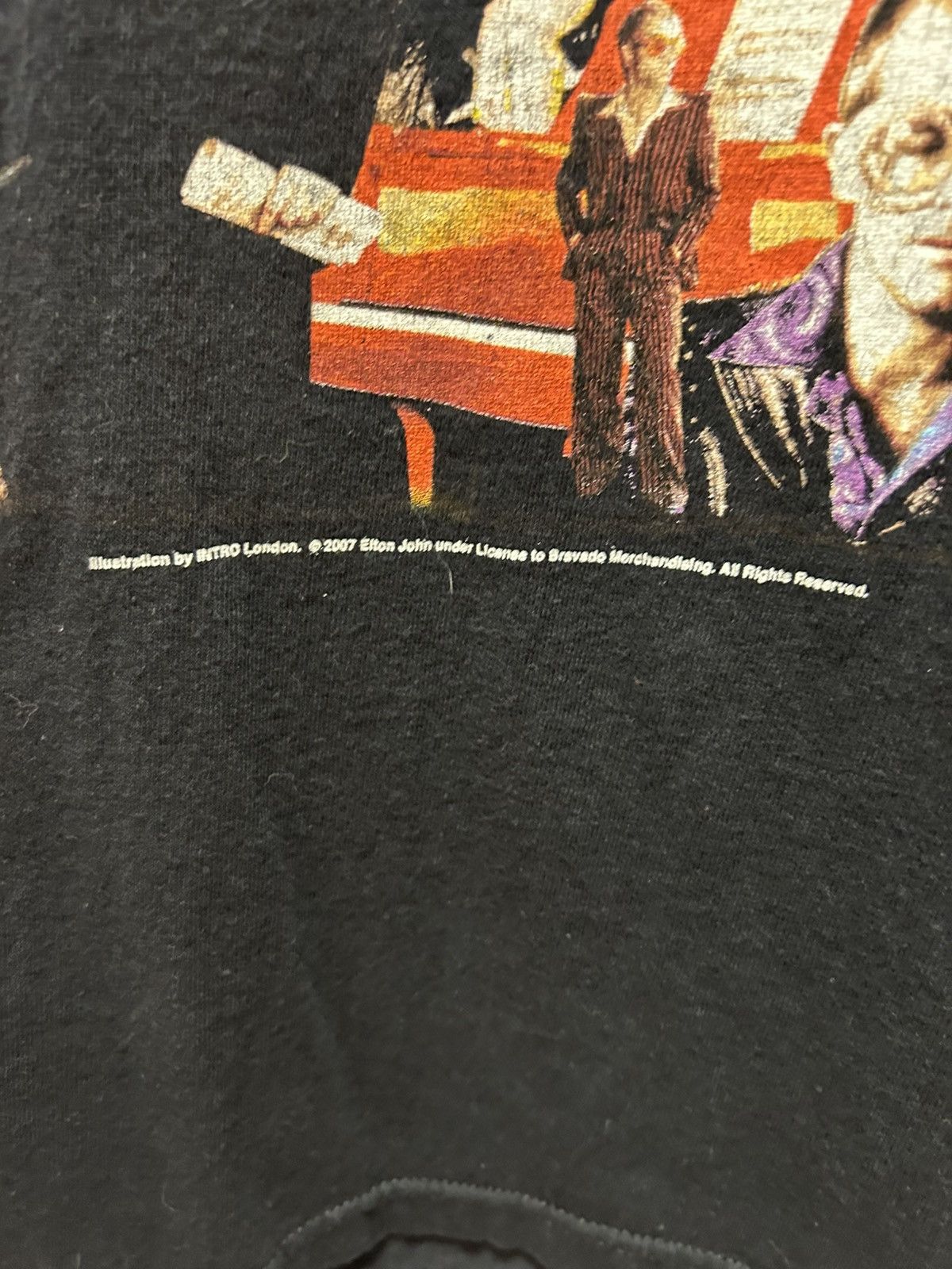 Vintage Vintage 2007 Elton John T-Shirt Size US L / EU 52-54 / 3 - 4 Thumbnail