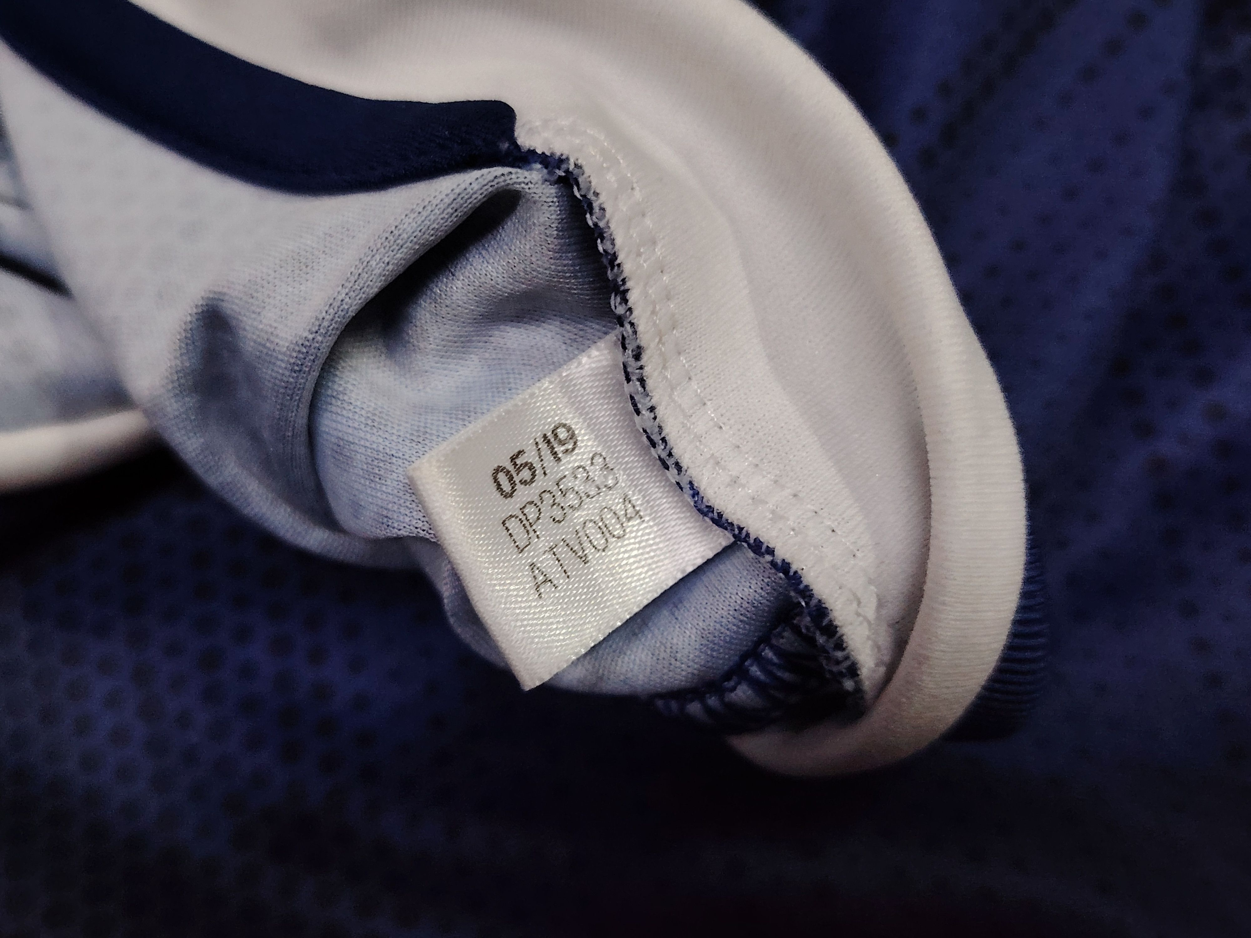 Adidas watford jersey 2019 away Size US M / EU 48-50 / 2 - 6 Thumbnail