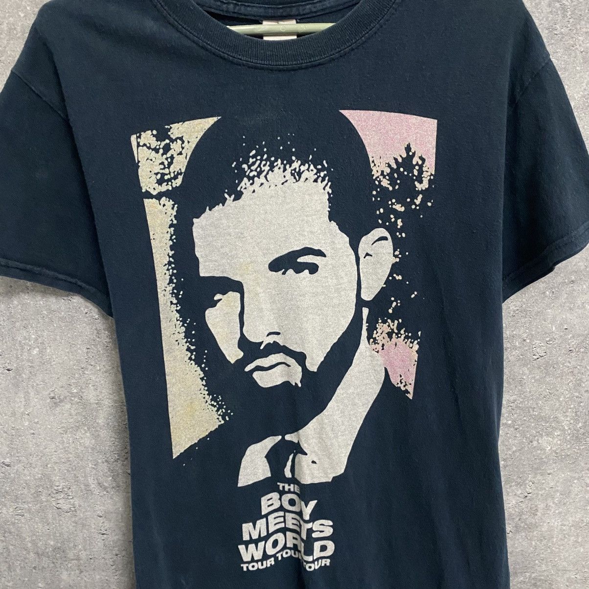 Vintage Vintage Drake T Shirt Tee The Boy Meets World Tour Big Logo Size US S / EU 44-46 / 1 - 5 Thumbnail