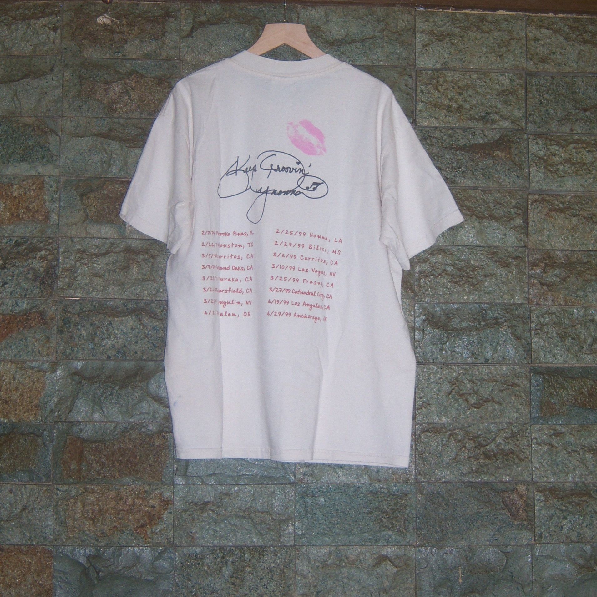 Band Tees × Gildan × Vintage 1999 Wynonna Keep Groovin Tour Size US L / EU 52-54 / 3 - 6 Thumbnail