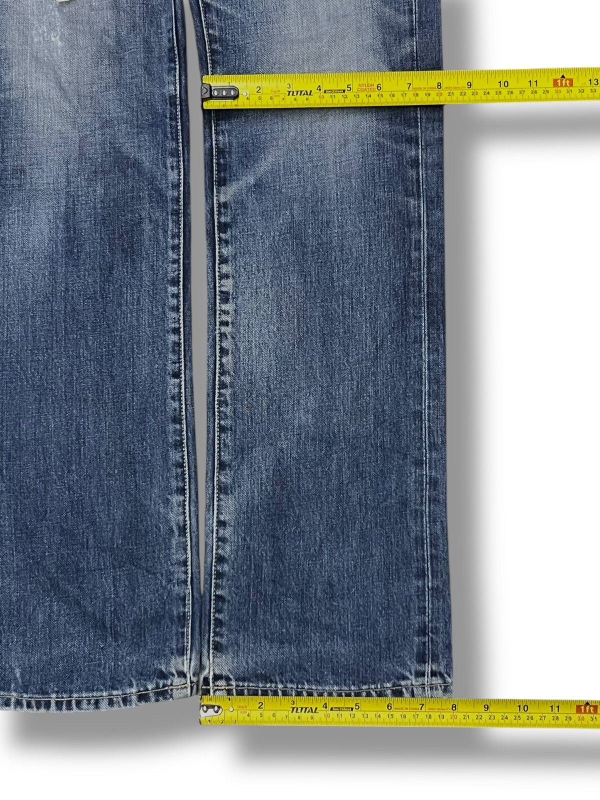 Uniqlo Vintage Uniqlo UJ Japan - Faded Wash, Distressed Denim Size US 31 - 13 Thumbnail