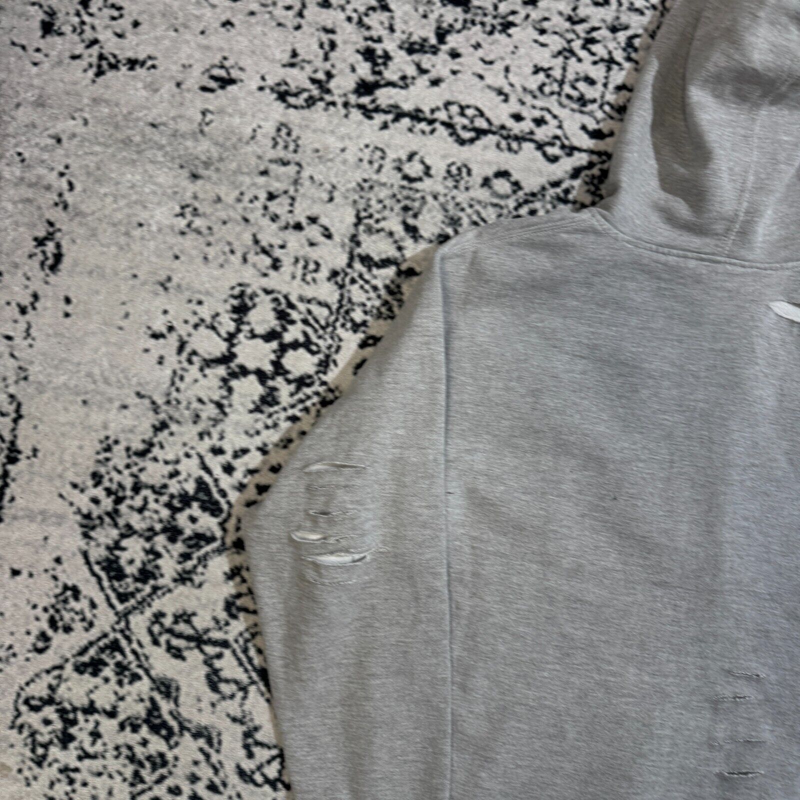 Vintage Gray Cotton Hoodie Size L Indiana Spellout Ripped Gosha YZY Size US L / EU 52-54 / 3 - 11 Thumbnail