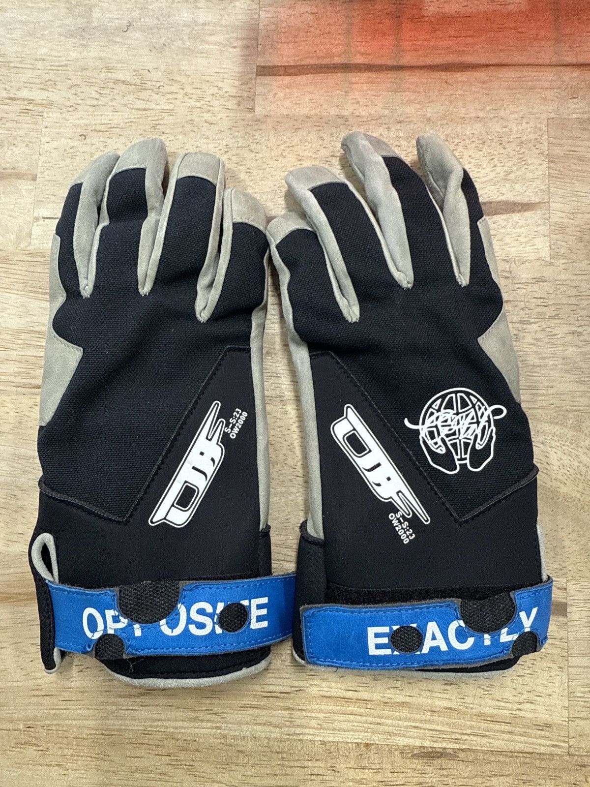 Off-White Off-White Exact Opp Gloves (VIRGIL ABLOH) Size ONE SIZE - 7 Thumbnail