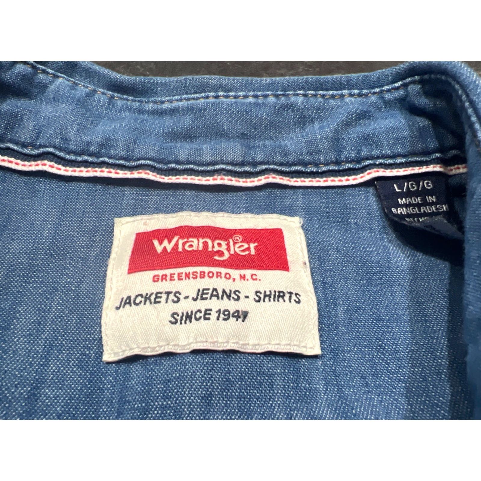 Wrangler VINTAGE Wrangler Long Sleeve Shirt Men Large Blue Denim Western Cowboy Rodeo Pearl Snap Size US L / EU 52-54 / 3 - 7 Thumbnail