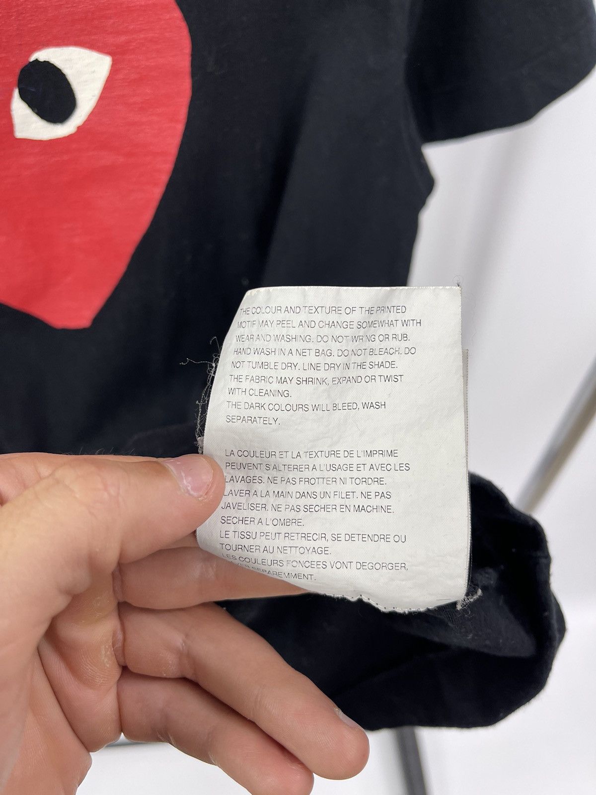 Comme des Garcons Comme Des Garcons PLAY Black Big Logo T-Shirt Size L Women’s Size L / US 10 / IT 46 - 7 Thumbnail