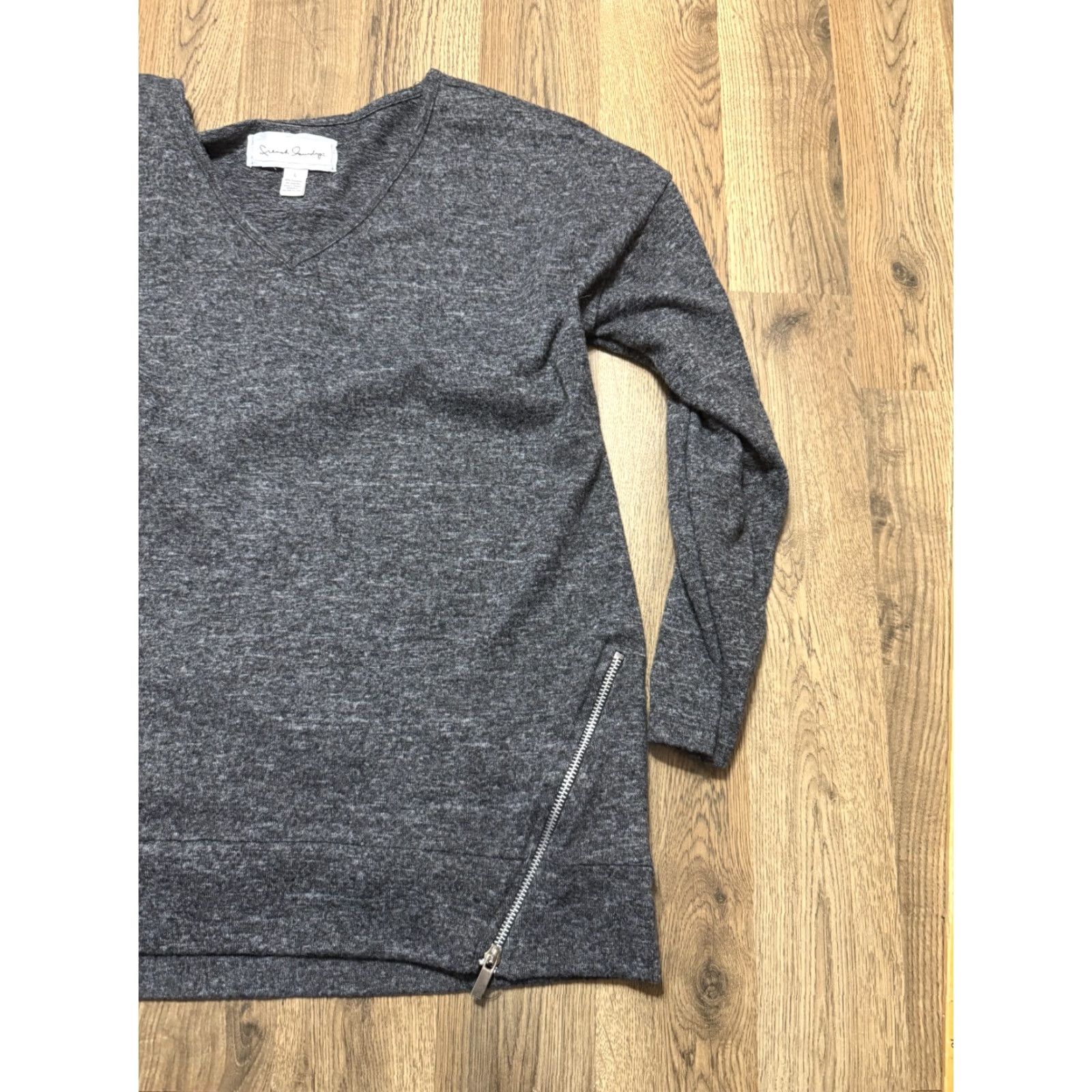 Vintage French Laundry Shirt Women's Large Gray Front Zip Long Sleeve V-Neck Shirt Size L / US 10 / IT 46 - 4 Thumbnail