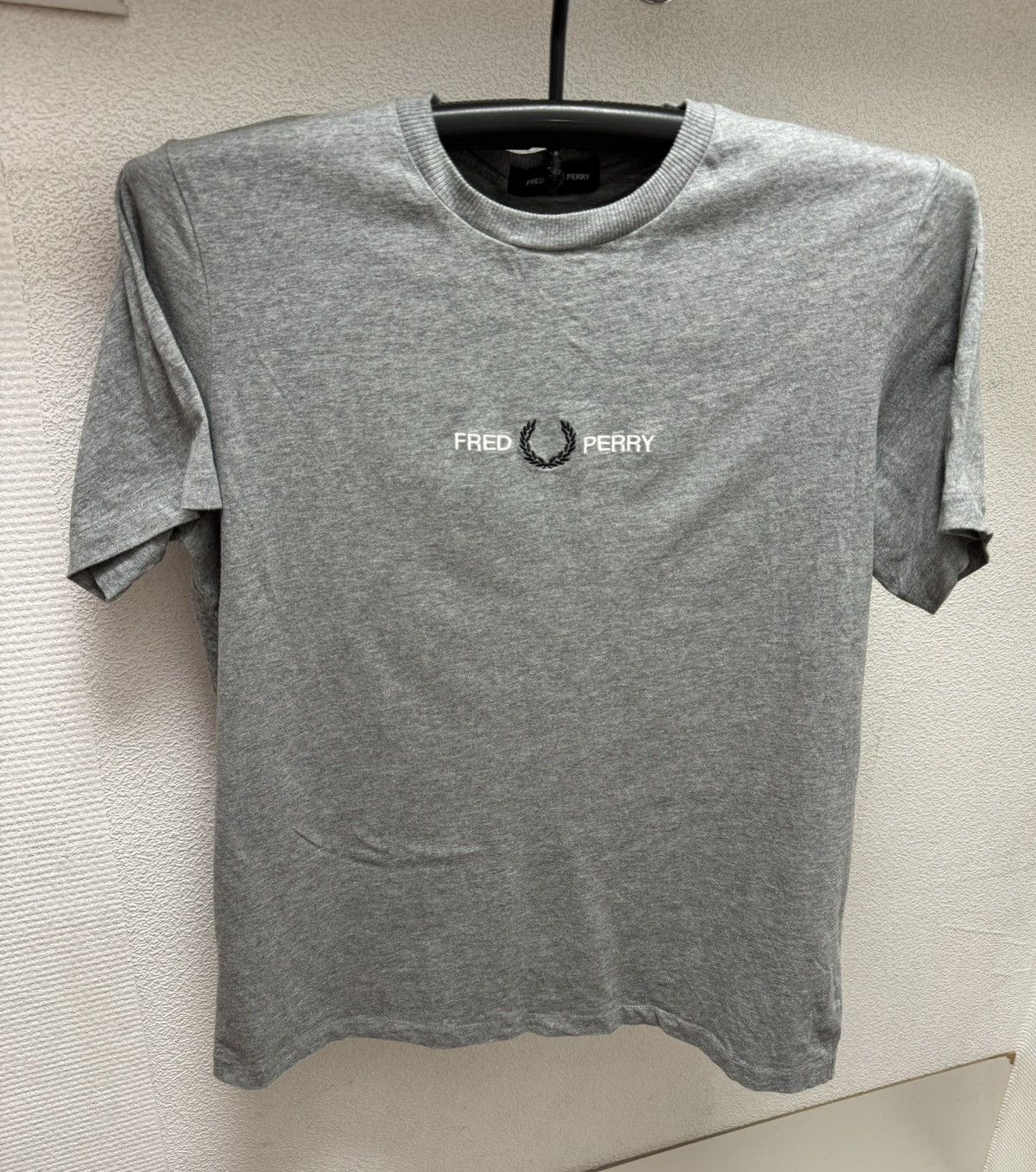 Fred Perry Fred Perry big logo t-shirt M sz Size US M / EU 48-50 / 2 - 1 Thumbnail