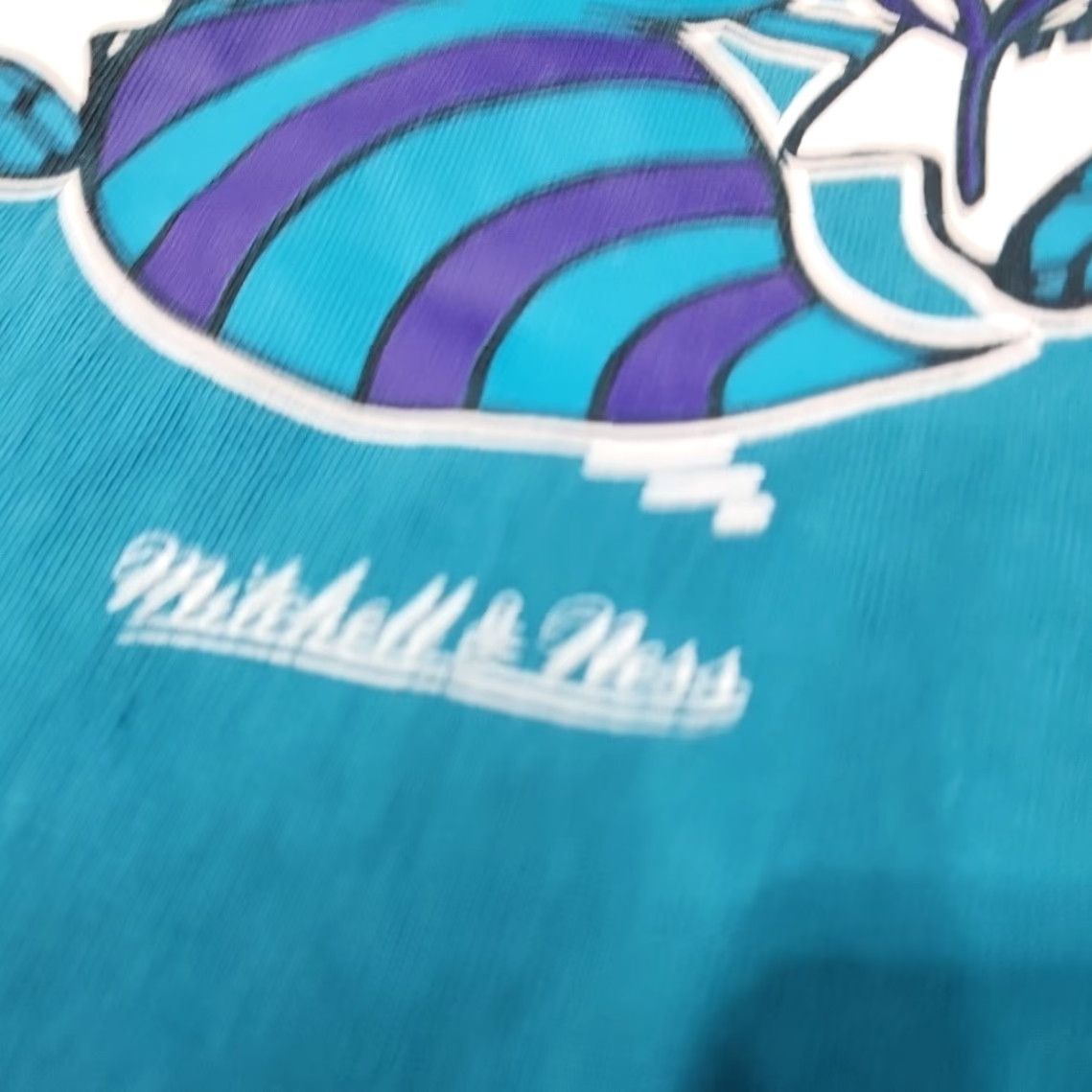 Mitchell & Ness Mitchell & Ness Charlotte Hornets T-Shirt Men Large Teal Retro Logo Graphic Print Short Sleeve Crew Neck Cotton Shirt Nike Size US L / EU 52-54 / 3 - 4 Thumbnail
