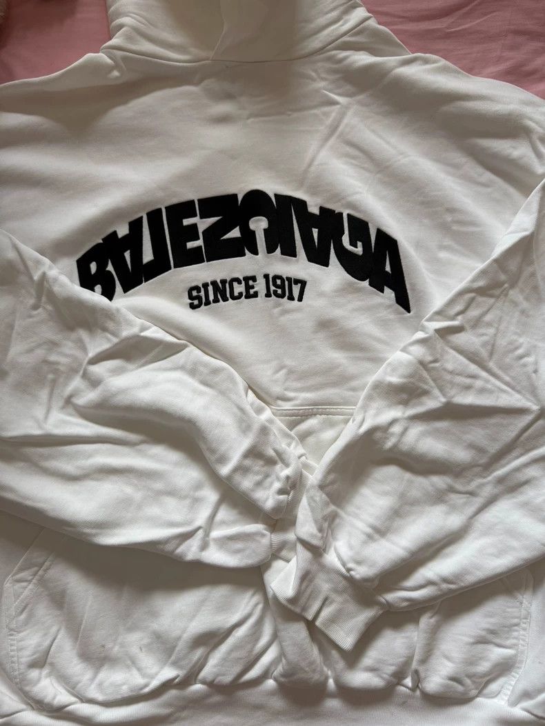 Balenciaga Balenciaga White Hoodie L - dmc Size US L / EU 52-54 / 3 - 1 Thumbnail