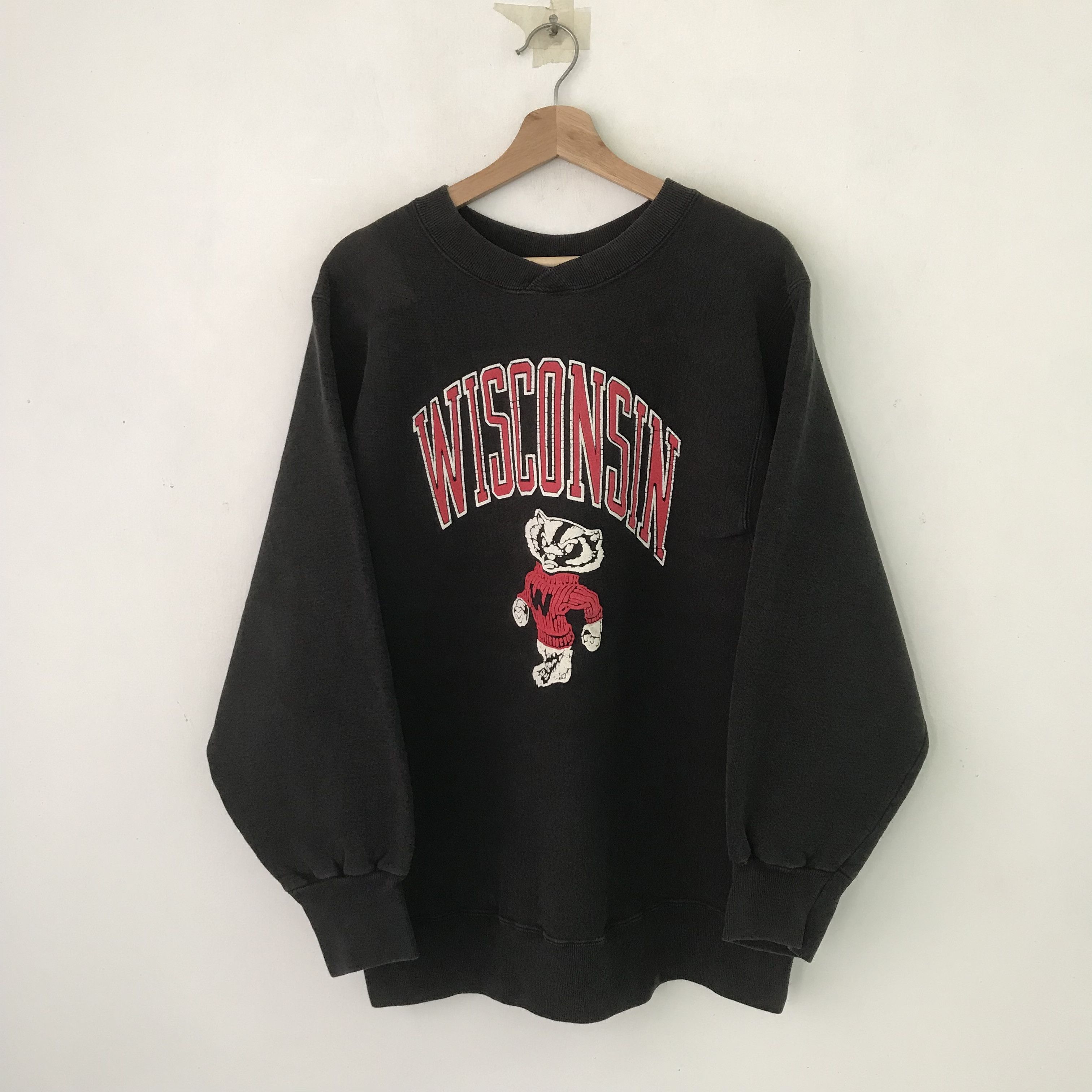 NCAA Vintage 90's Wisconsin Badgers Ncaa Black - 544 Size US L / EU 52-54 / 3 - 1 Thumbnail