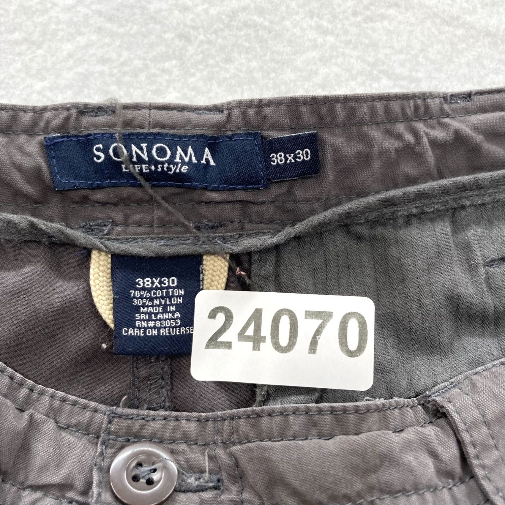 Vintage VINTAGE Sonoma Convertible Cargo Pants Mens 38x30 Brown Nylon Blend Baggy Y2K Pants Mens Brown Cargo Convertible Baggy Y2K Size US 38 / EU 54 - 5 Thumbnail