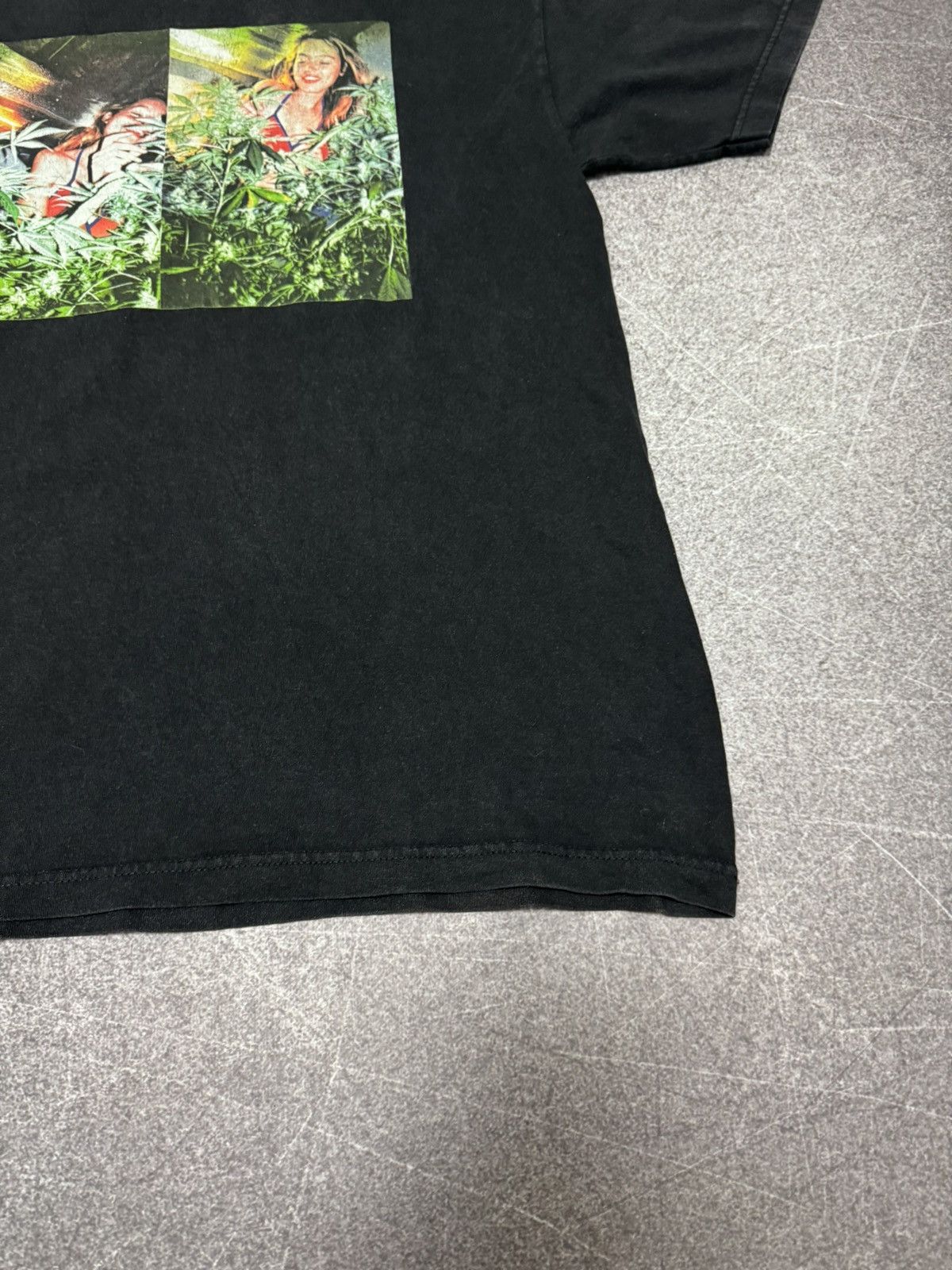 Blind Skateboards Vintage creature skateboards weed graphic tshirt hook ups Size US L / EU 52-54 / 3 - 5 Thumbnail