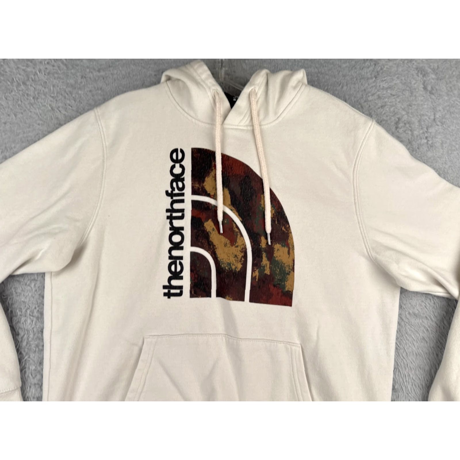 The North Face The North Face Hoodie Men M Beige Logo Pullover Sweatshirt Camo Feb? Size US M / EU 48-50 / 2 - 4 Thumbnail