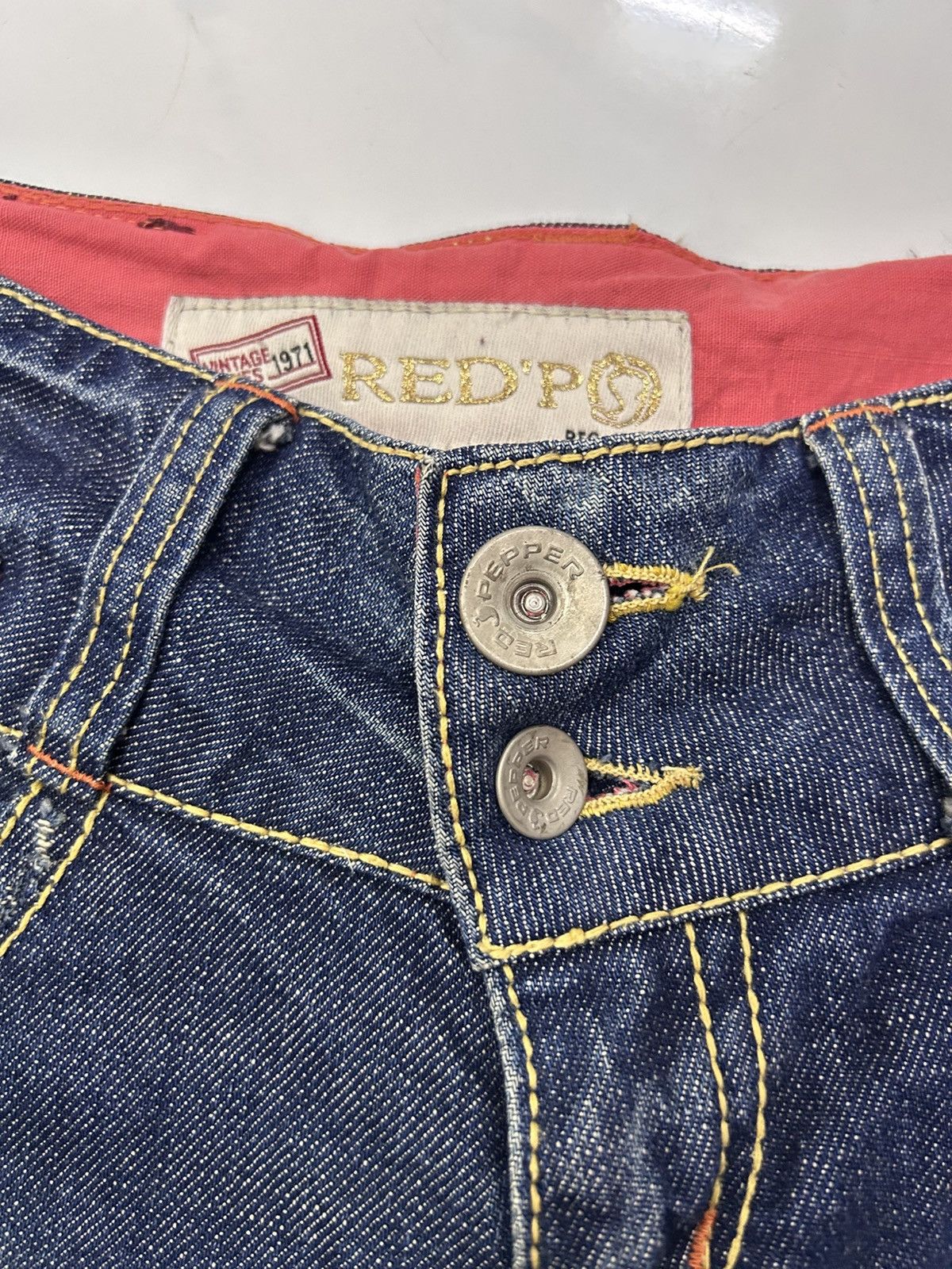 Japanese Brand × Vintage Vintage Red Pepper US Patent Denim Sand Wash Ripped Jeans Size US 27 - 13 Thumbnail