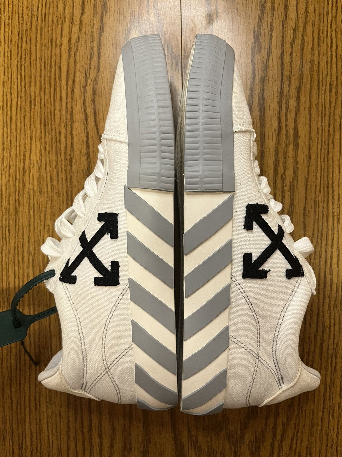 Off-White Off-White Vulcanized Low-Top Sneaker Size US 8 / EU 41 - 3 Thumbnail