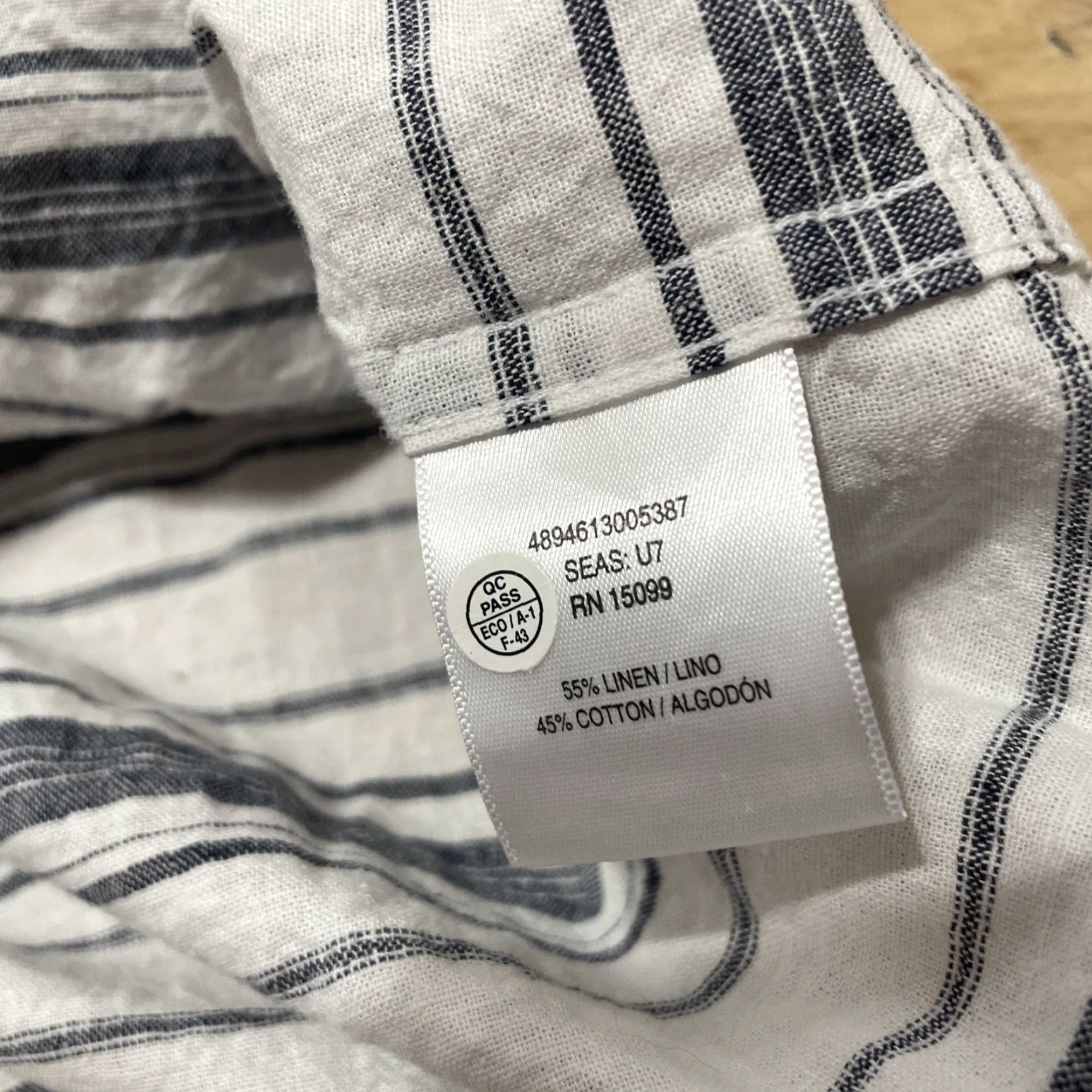 Nautica VINTAGE Structure Linen Button Shirt Men XL Slim Fit Gray White Striped Preppy Nautical Shirt Mens Slim Fit Linen Button-Up Shirt Size US XL / EU 56 / 4 - 7 Thumbnail