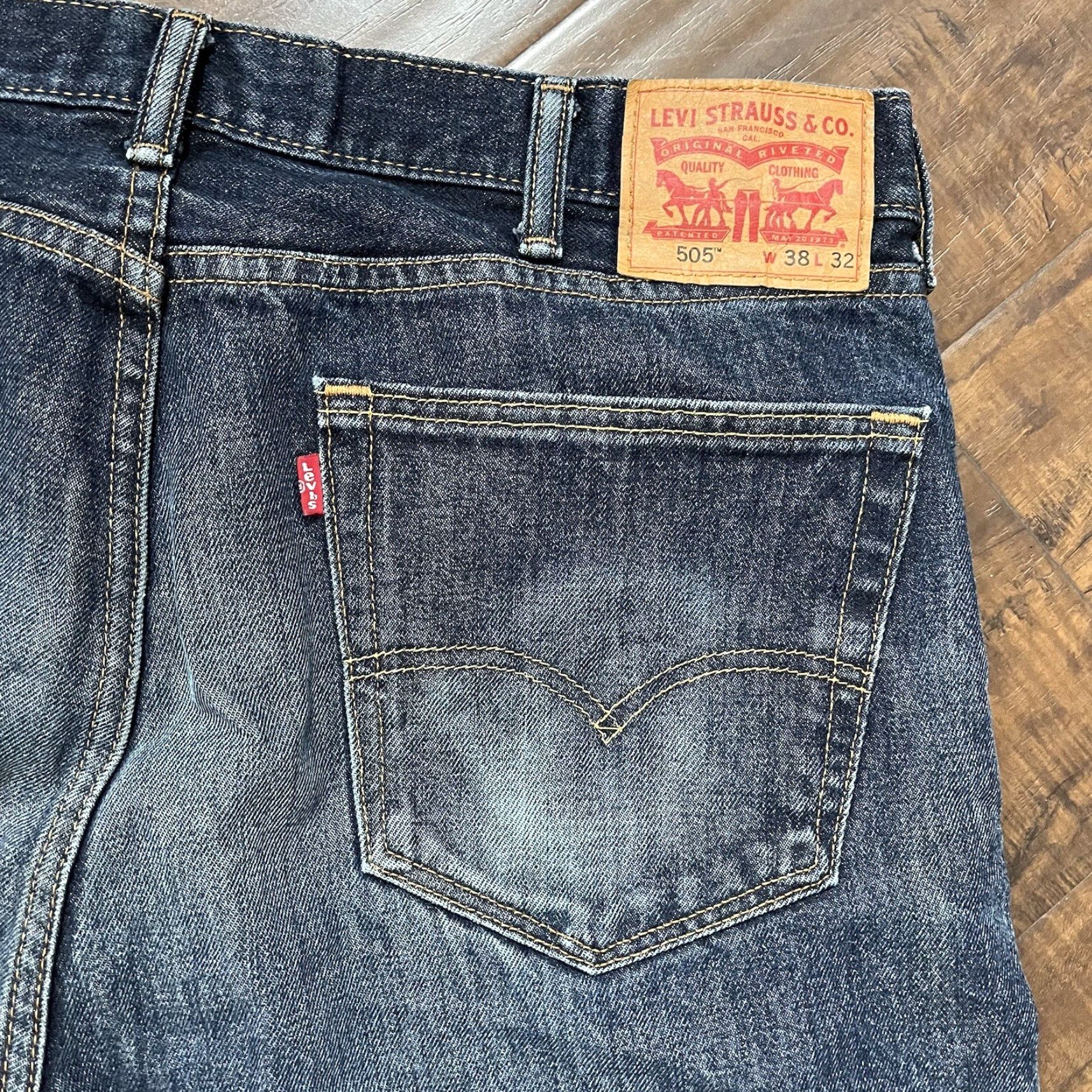 Levi's Levis 505 Zipper Straight Cut Denim Jeans Mens 36x28 Actual Blue Wash Fade Vtg Size US 36 / EU 52 - 7 Thumbnail