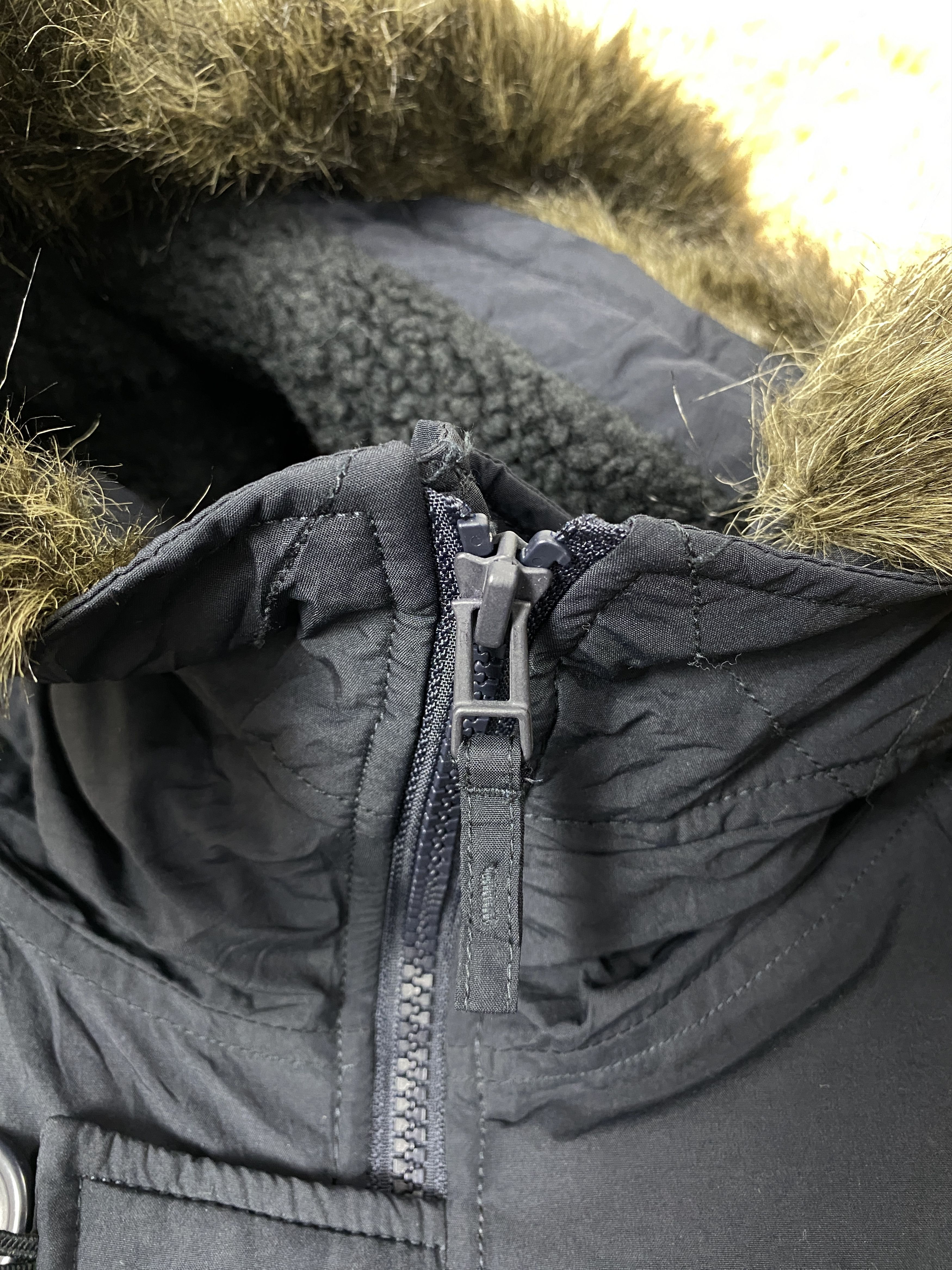 Uniqlo Vintage Uniqlo Hoodie Parkas Fur Hoodie J2080 Size US M / EU 48-50 / 2 - 3 Thumbnail