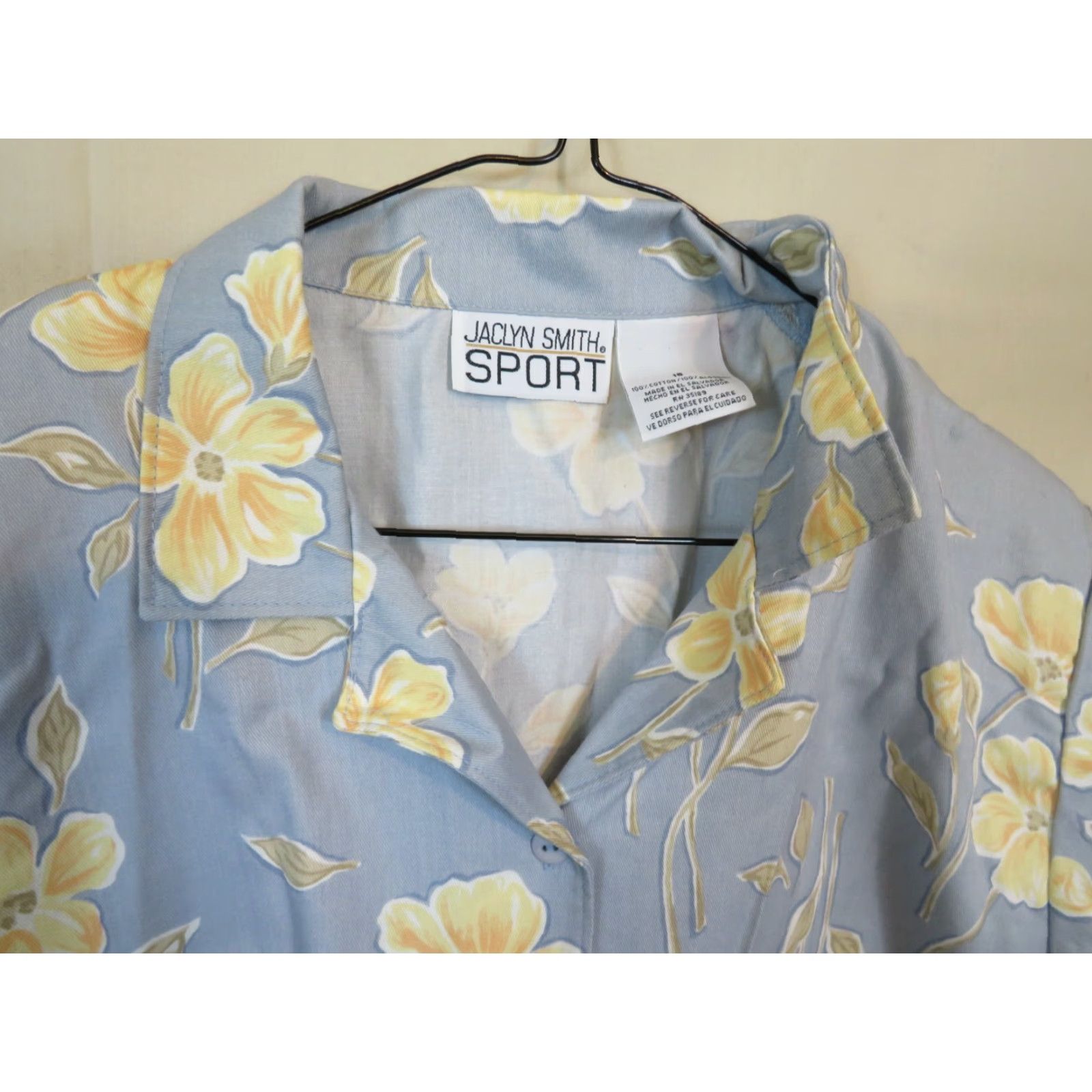 Vintage VINTAGE Jaclyn Smith Shirt Blue Floral 1990s 16 Regular Adult Girls Mens Womens Size XXL / US 16-18 / IT 52-54 - 4 Thumbnail