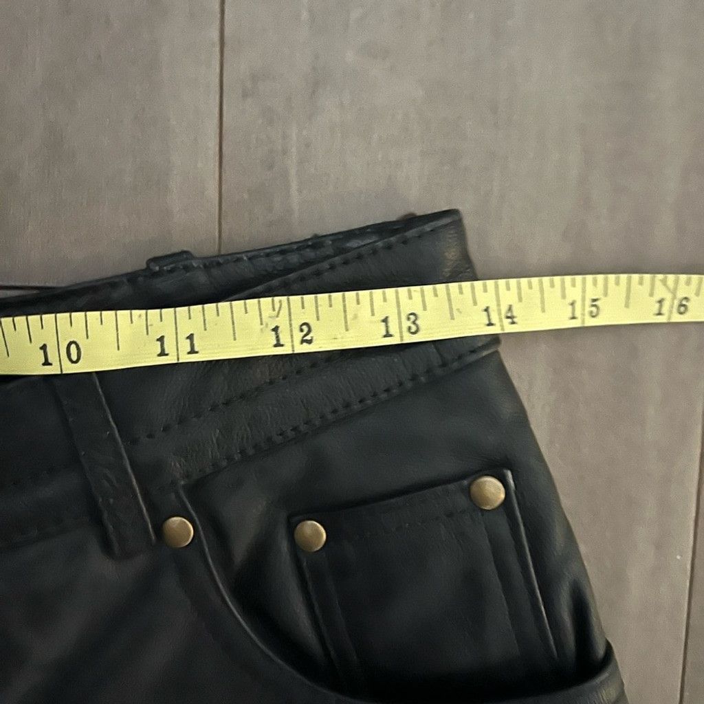 Danier Danier Leather pants genuine size 2, 28 inch straight leg Size 28" / US 6 / IT 42 - 15 Thumbnail