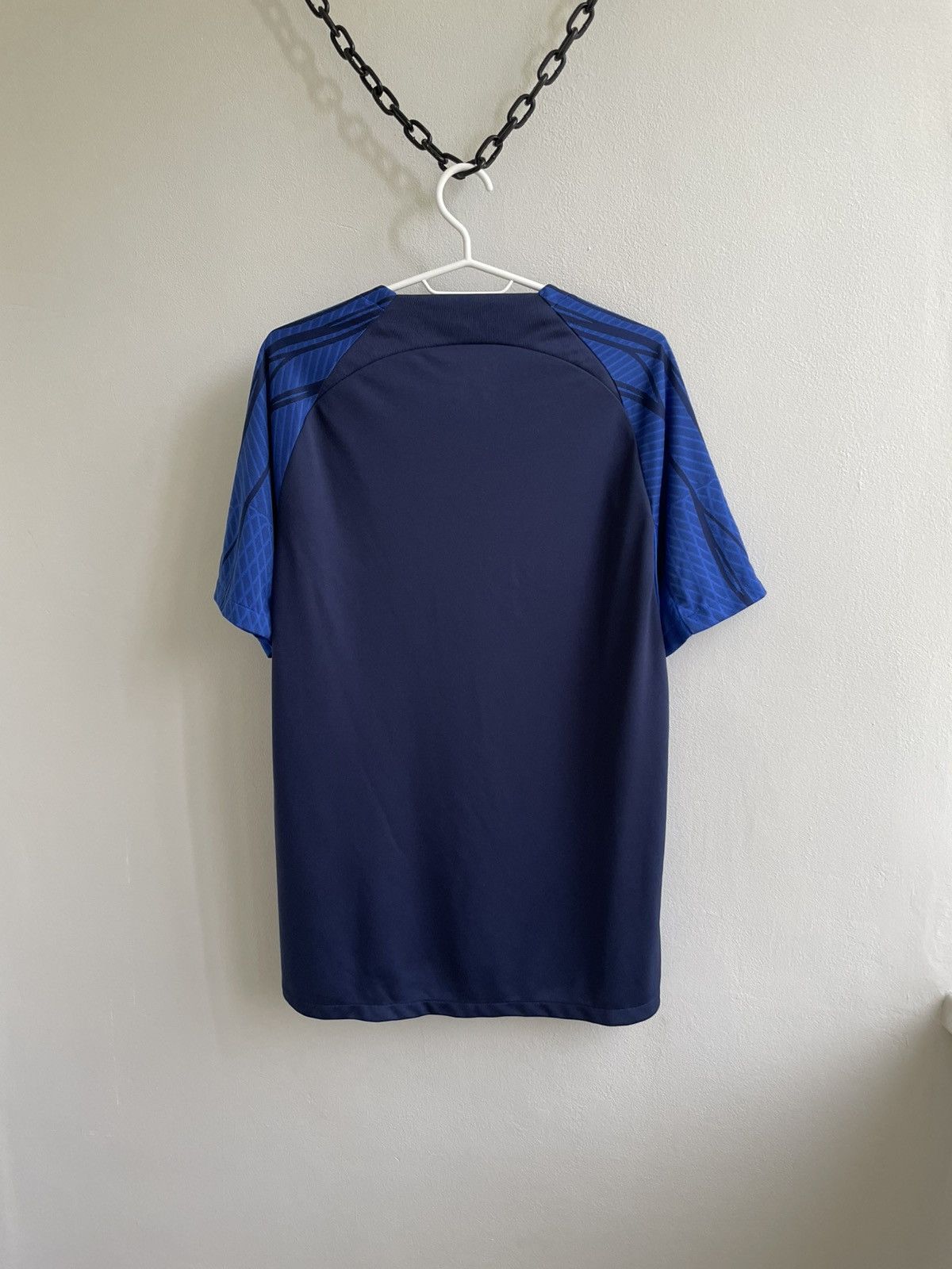 Vintage France FFF 2022 2023 Training Football Soccer Jersey Shirt Size US L / EU 52-54 / 3 - 10 Thumbnail