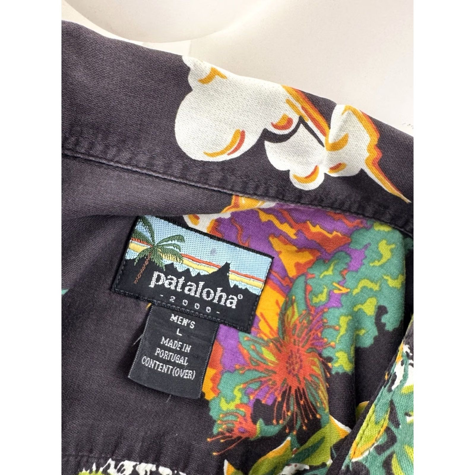Patagonia Patagonia Surf Rock Climber Hawaiian Aloha Vintage L Shirt - Men Short Sleeve Button-Up Dark Gray 2000s C5 Size US L / EU 52-54 / 3 - 5 Thumbnail