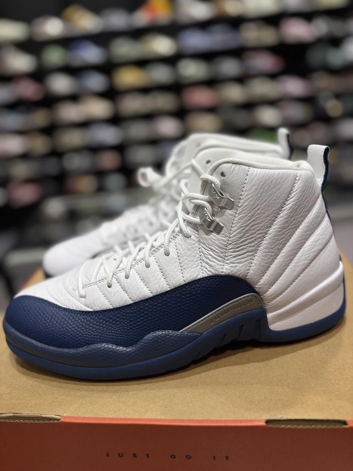Jordan Brand Air Jordan 12 Retro 2025 White French Blue 10 NEW Size US 10 / EU 43 - 12 Thumbnail