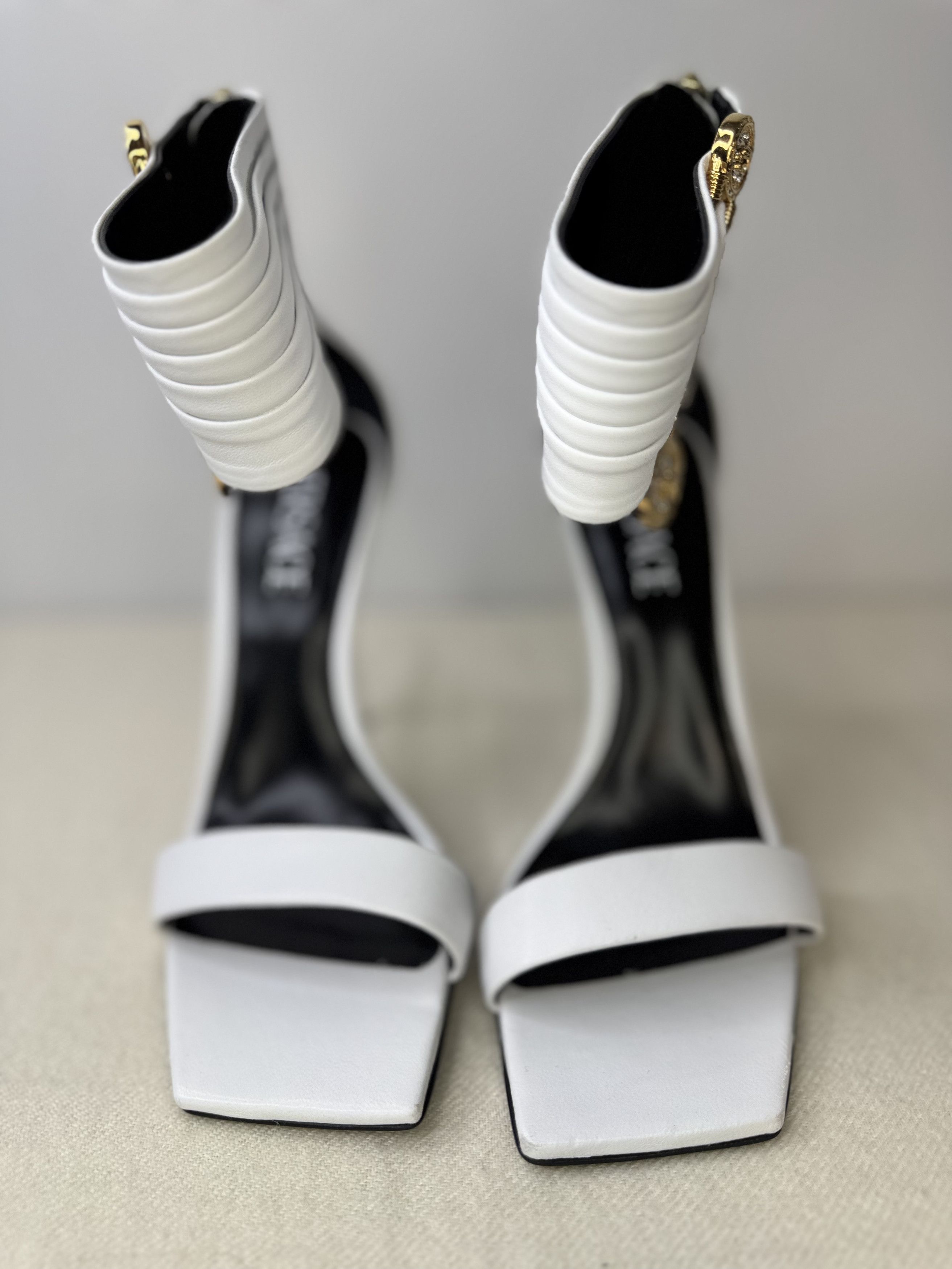 Versace Medusa Safety Pin Heels Size US 8 / IT 38 - 7 Thumbnail