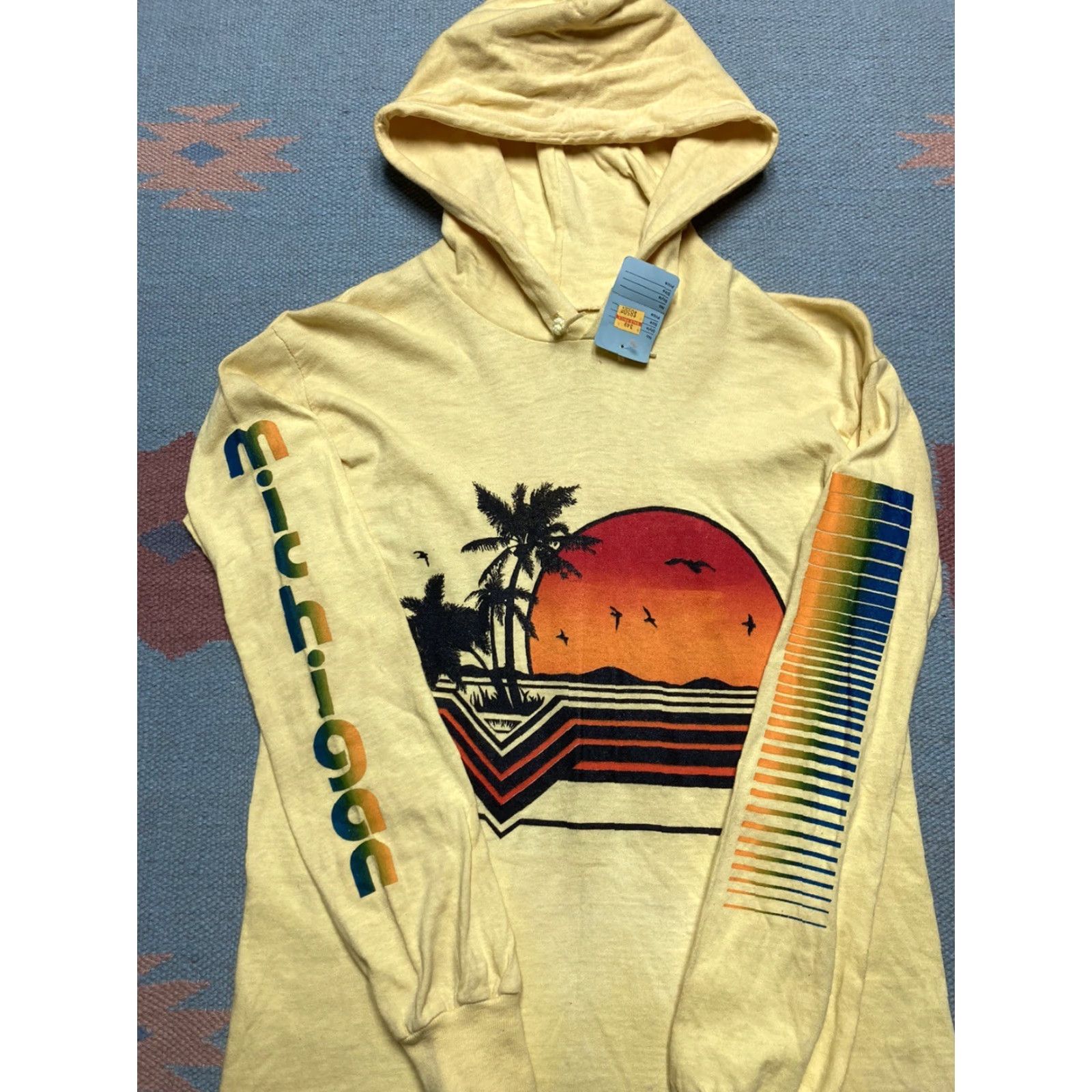 Doublet VINTAGE Michigan Vintage 1970’s surf graphic double sided shirt hoodie cotton NOS College House Small S Yellow Men T-Shirt Size US S / EU 44-46 / 1 - 3 Thumbnail