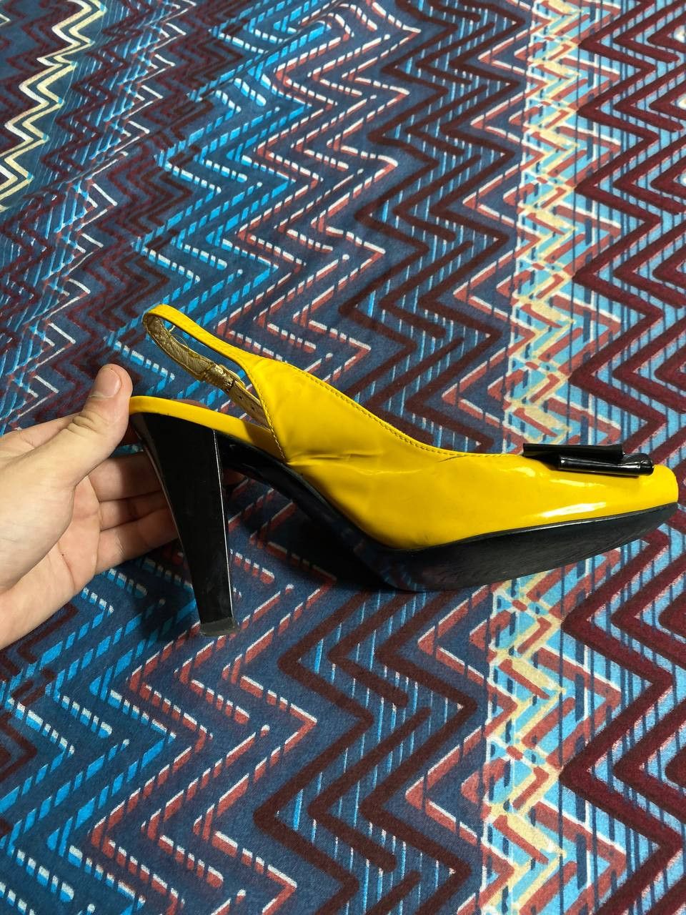 Dolce & Gabbana Beige Patent Bow Slingback Heels Size US 8 / IT 38 - 16 Thumbnail
