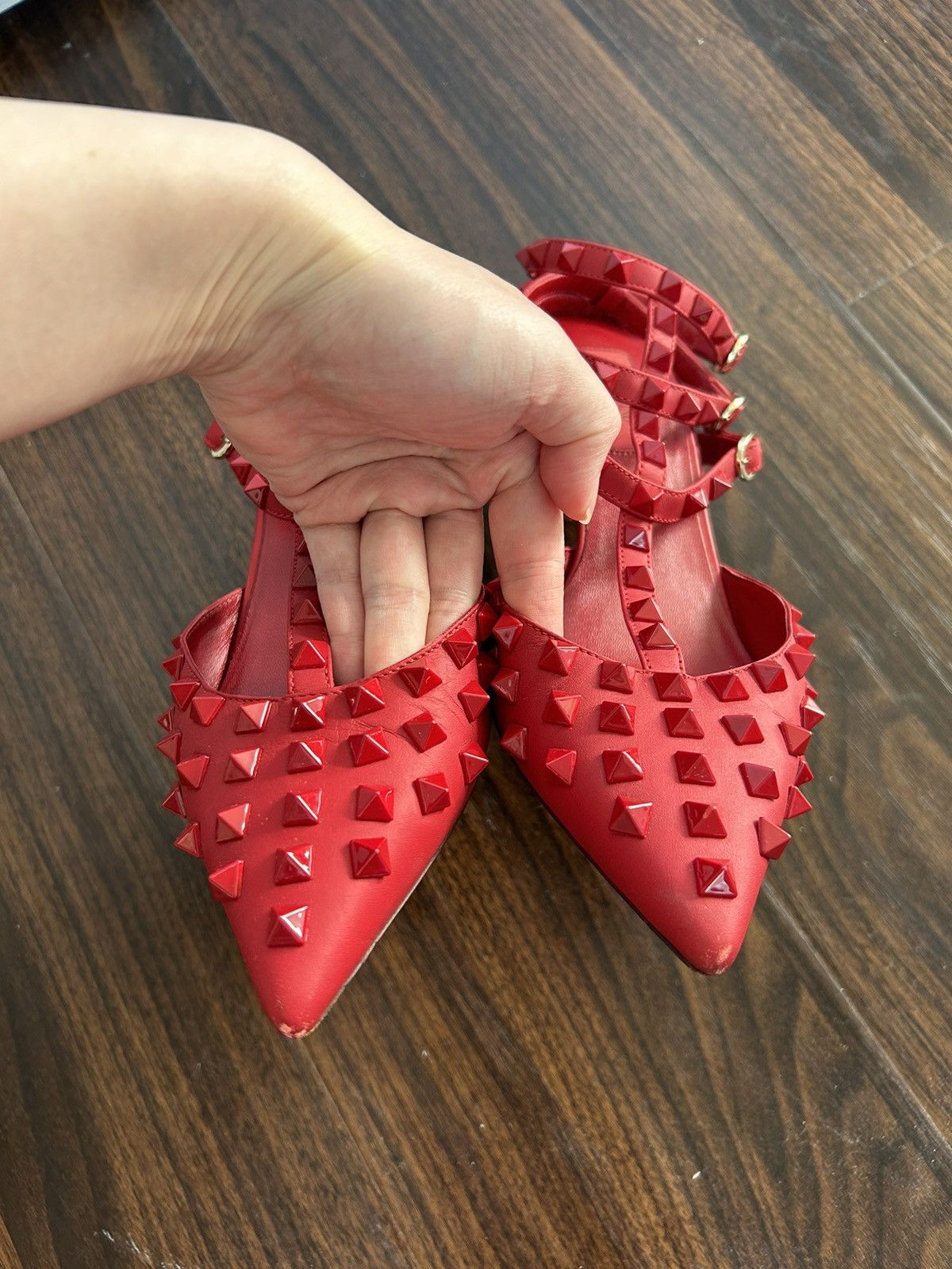 Valentino Valentino Women's Classic Red Rockstud Heels size 37 Size US 7.5 / IT 37.5 - 9 Thumbnail