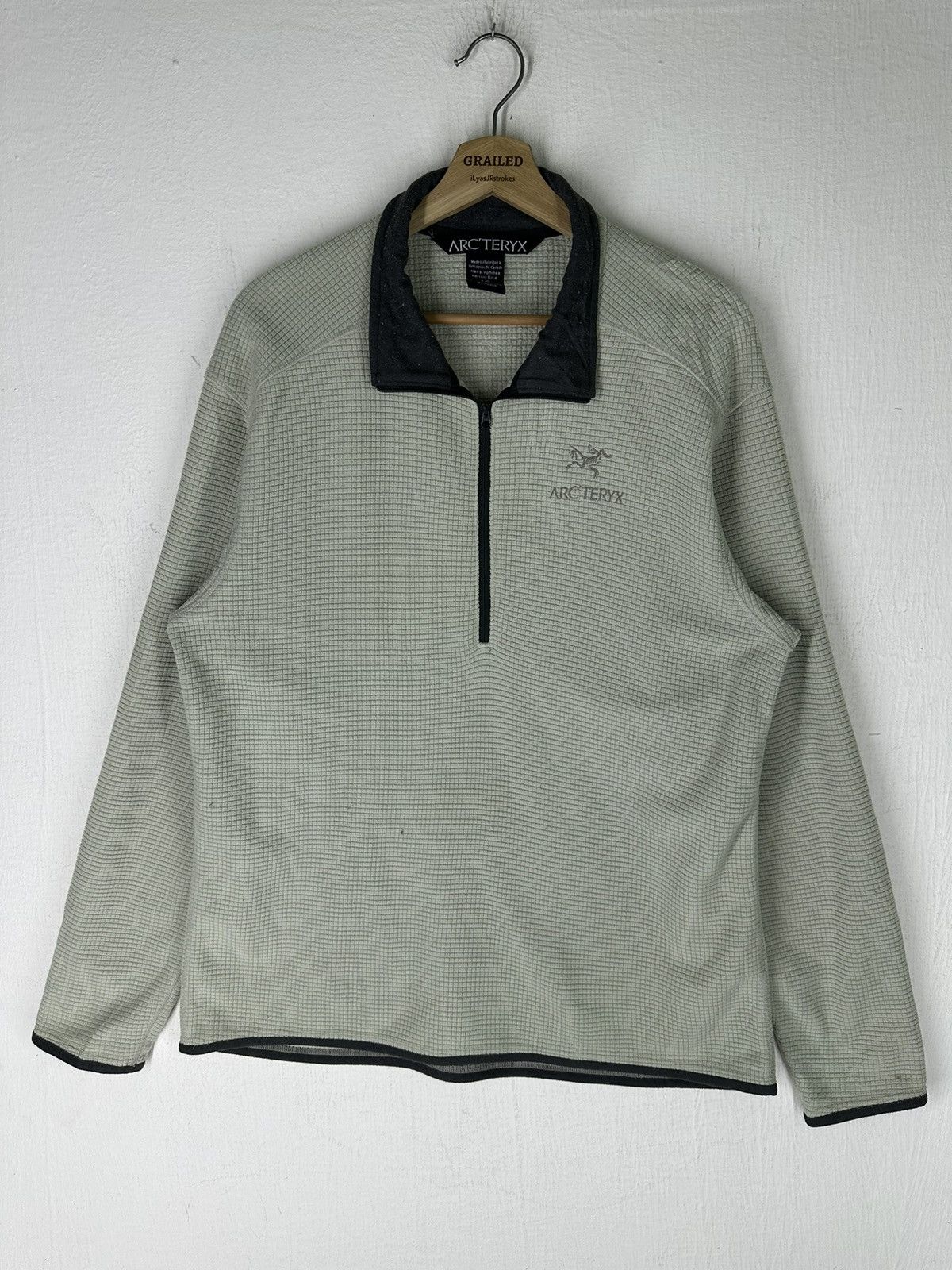 Arc’Teryx Polartec Half Zipper Light Grey