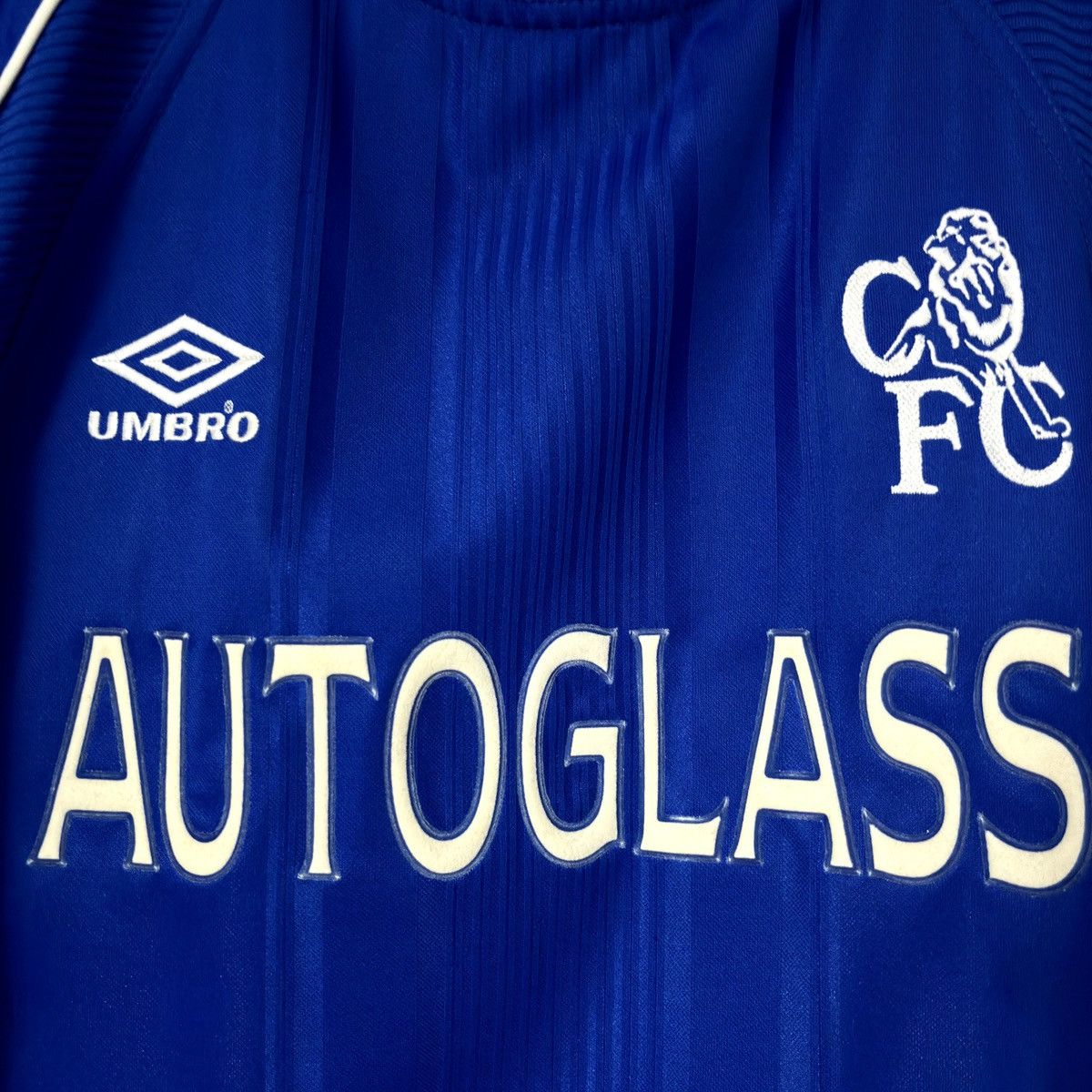 Umbro × Vintage 1999 2000 Chelsea London Umbro Vintage Home Soccer Jersey FC Size US L / EU 52-54 / 3 - 4 Thumbnail