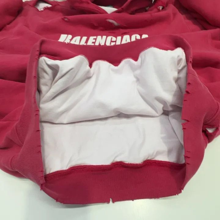 Balenciaga Balenciaga Balenciaga Red Distressed Classic Hoodie -2507 Size US XS / EU 42 / 0 - 8 Thumbnail