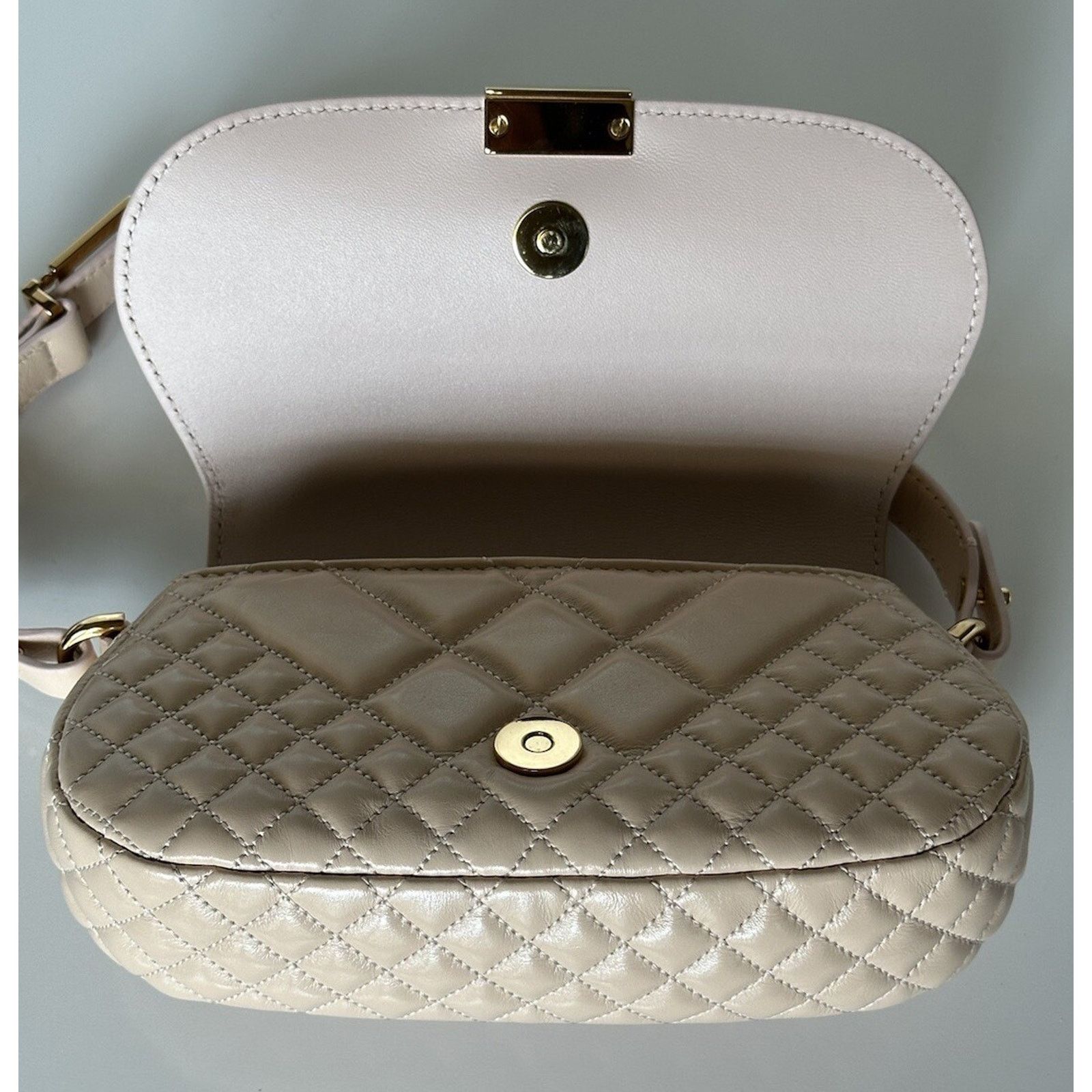 Versace Versace Quilted Calf Leather Pink Mini Shoulder Bag 1010951 Size ONE SIZE - 11 Thumbnail