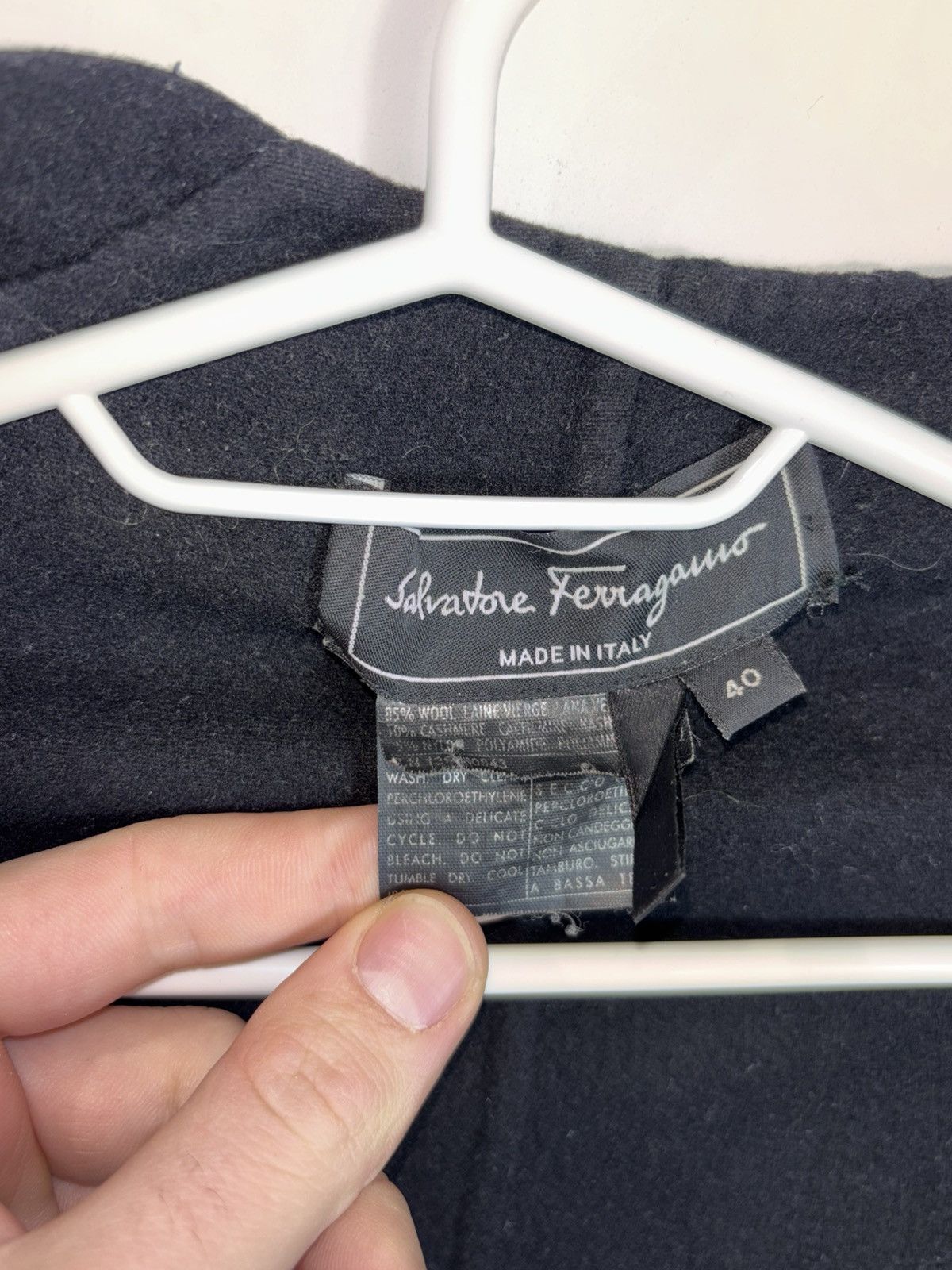 Salvatore Ferragamo Salvatore Ferragamo Cashmere Jacket Size S / US 4 / IT 40 - 7 Thumbnail
