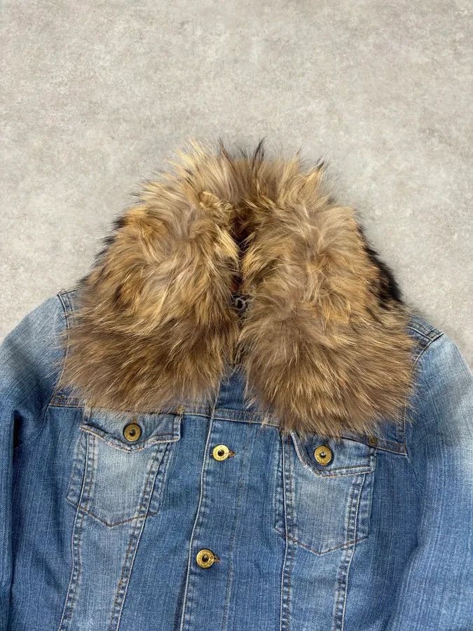 Dolce & Gabbana AW2005 Dolce & Gabbana Blue Denim Distressed Fur-Collar Jacket Size S / US 4 / IT 40 - 4 Thumbnail