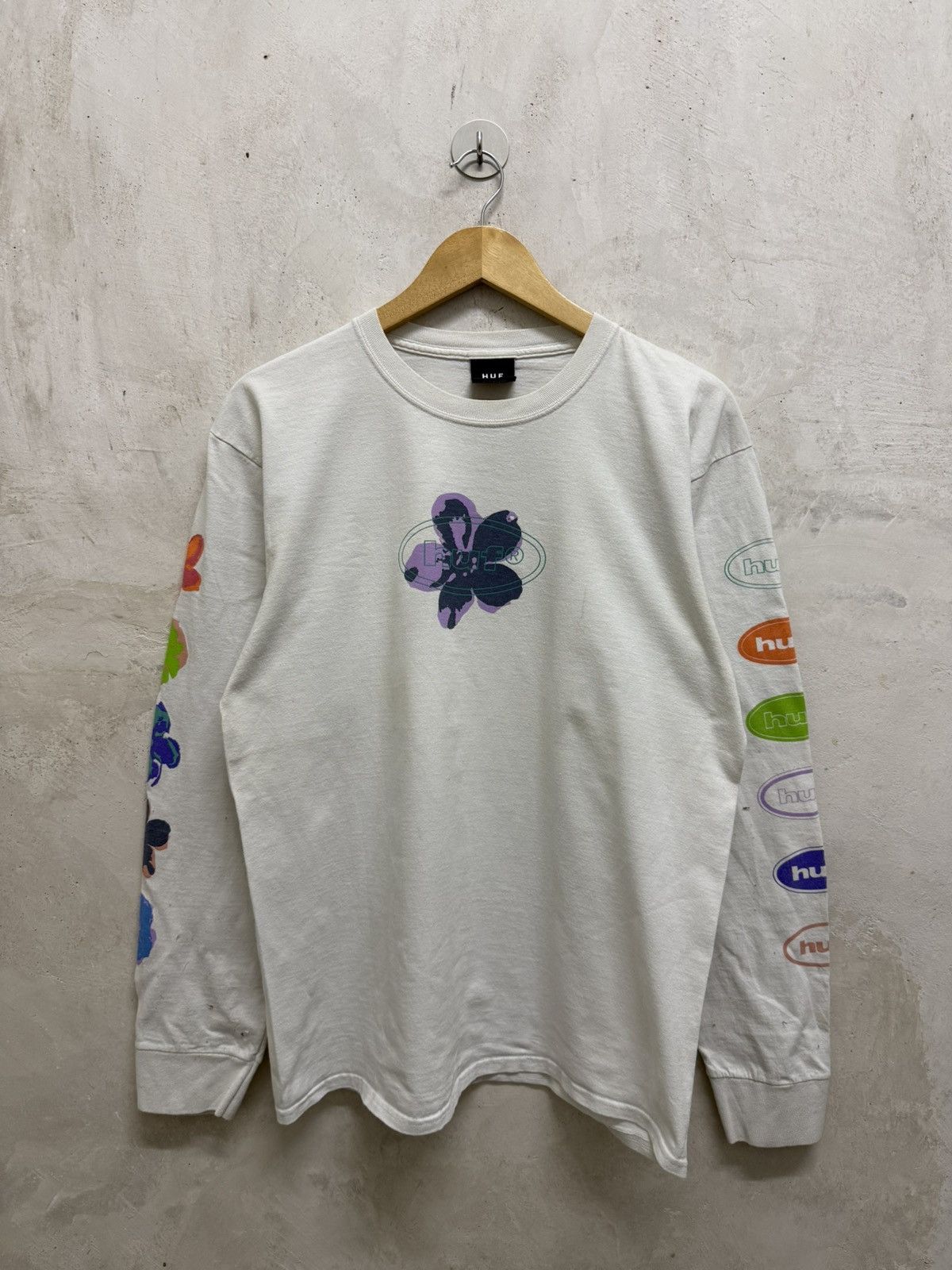 Huf HUF Floral L/S T-shirt Size US L / EU 52-54 / 3 - 1 Thumbnail