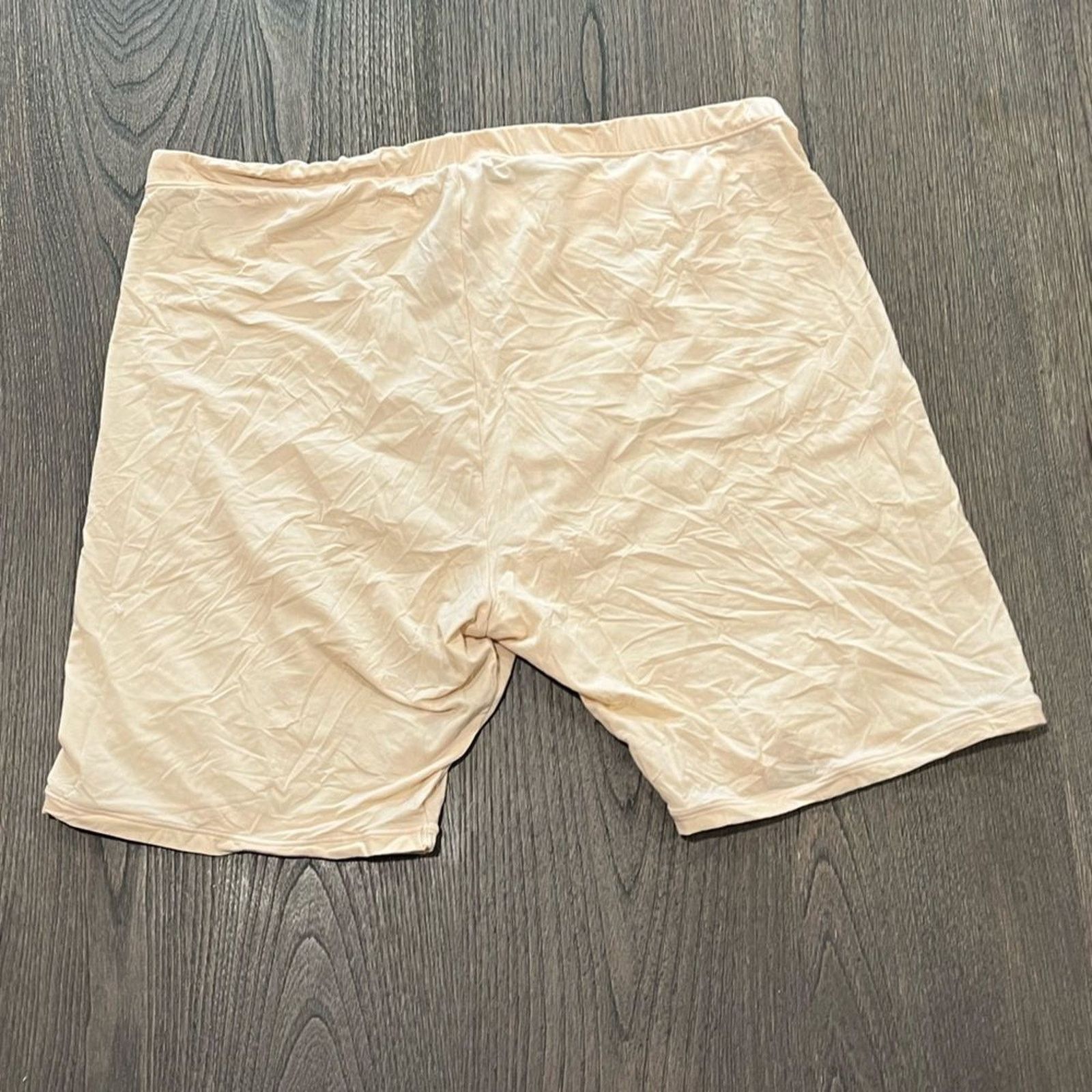 SKIMS NWT Skims Fits Everybody Bike Shorts Sand Size 2X Size 37" - 4 Thumbnail