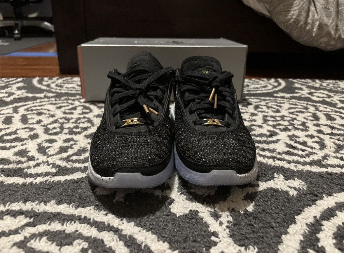 Nike Lebron XX Black/Metallic Gold-White Size US 9.5 / EU 42-43 - 4 Thumbnail