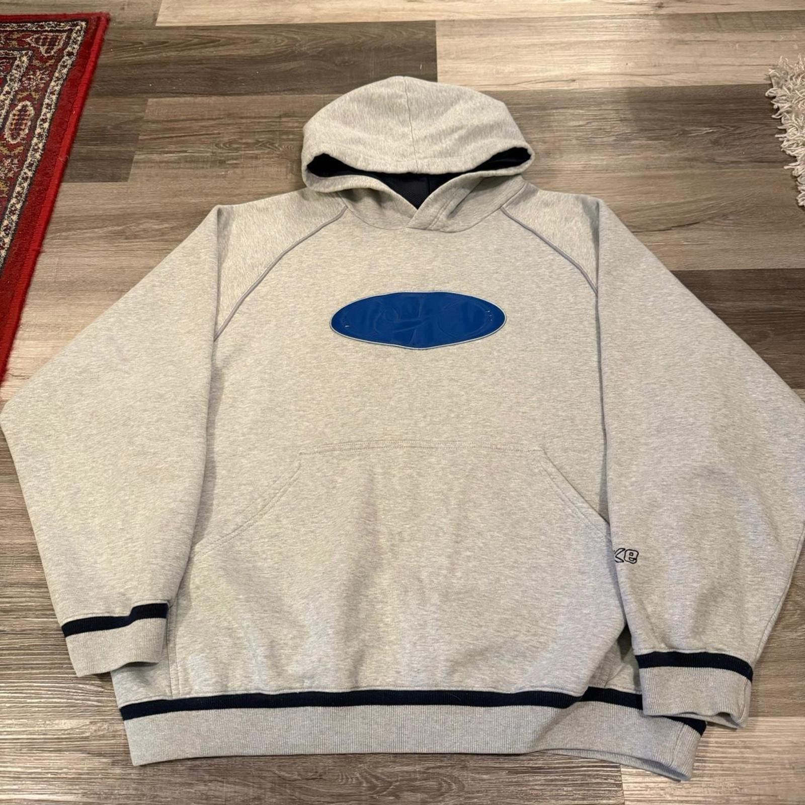 Nike Vintage Nike basketball hoodie 90s L/XL RARE Size US L / EU 52-54 / 3 - 2 Thumbnail