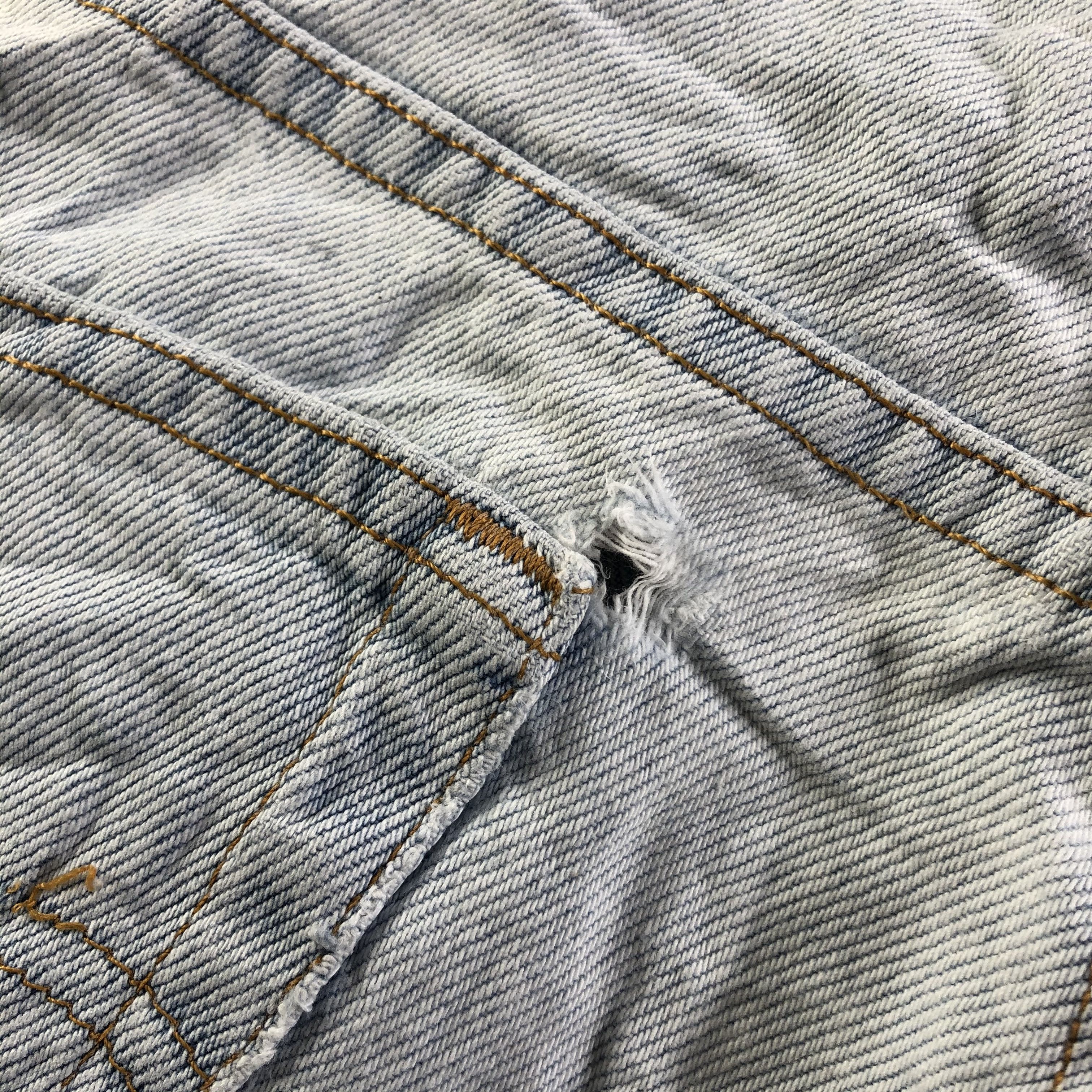 Levi's 90s Vintage Light Wash Levis 517 Flare Jeans-J4047 Size US 35 - 8 Thumbnail