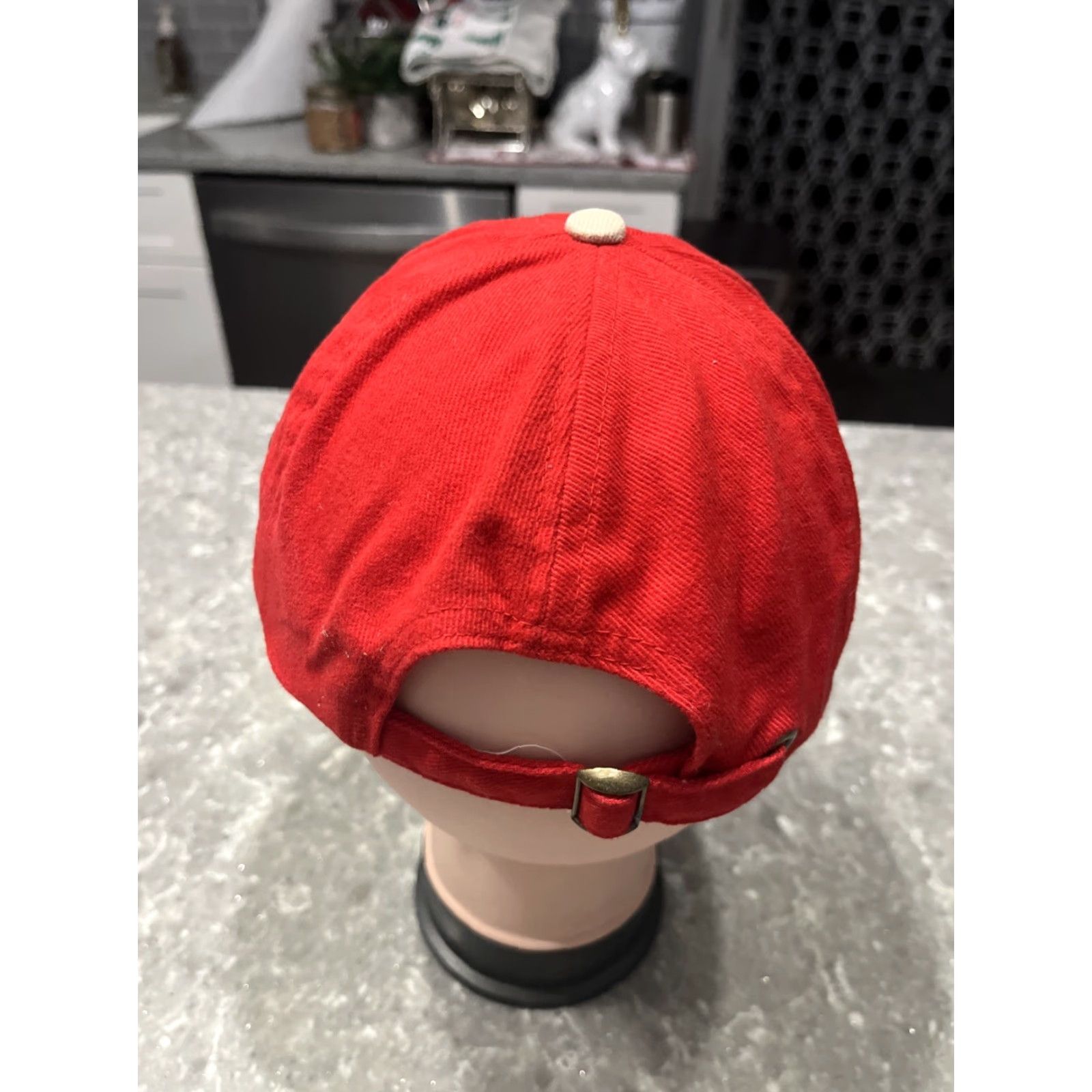 Vintage Tracker Boats Red Beige Embroidered Adjustable Strapback Cap Hat Size ONE SIZE - 3 Thumbnail
